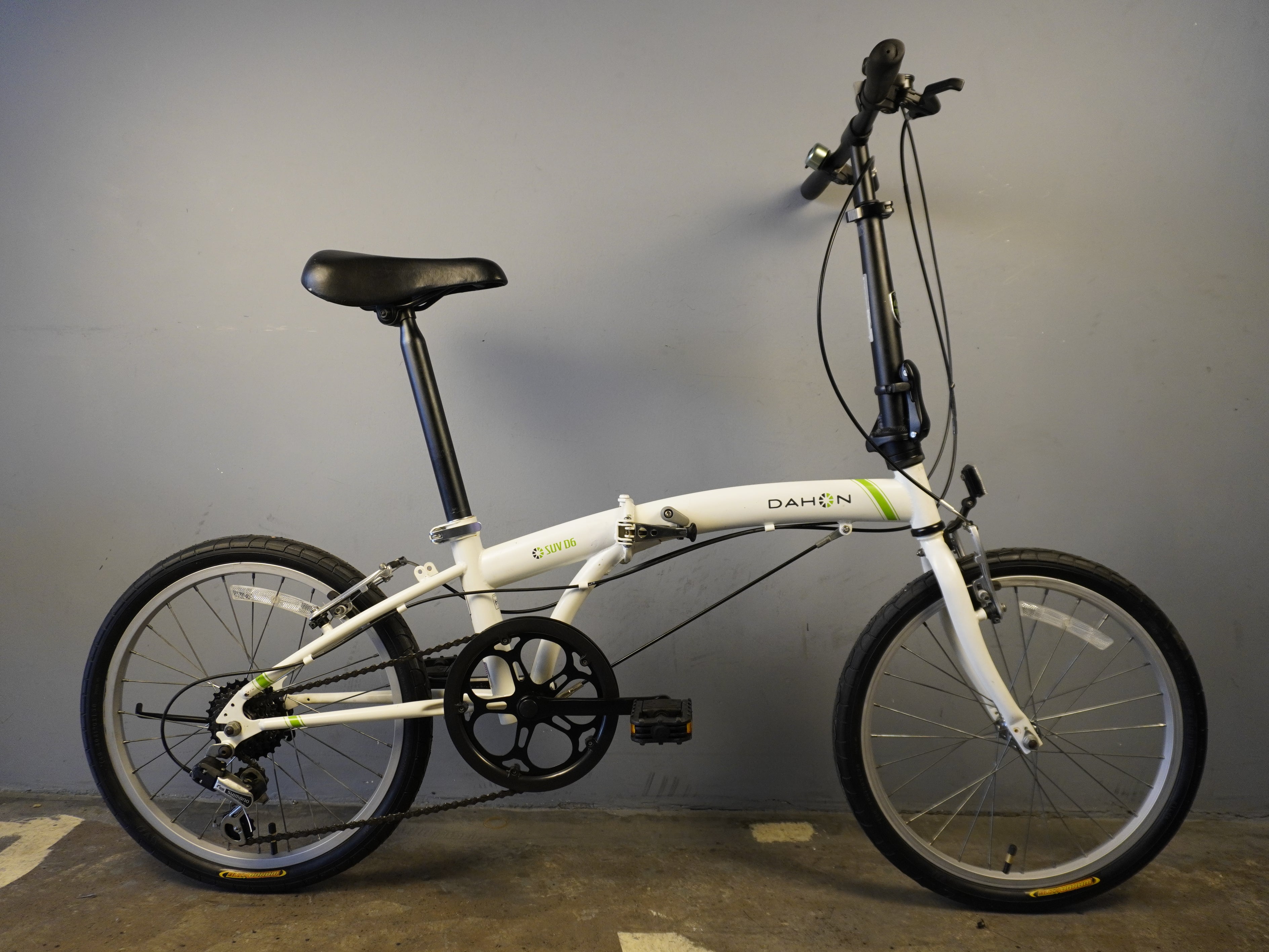 Dahon SUV D6 Folding Bike