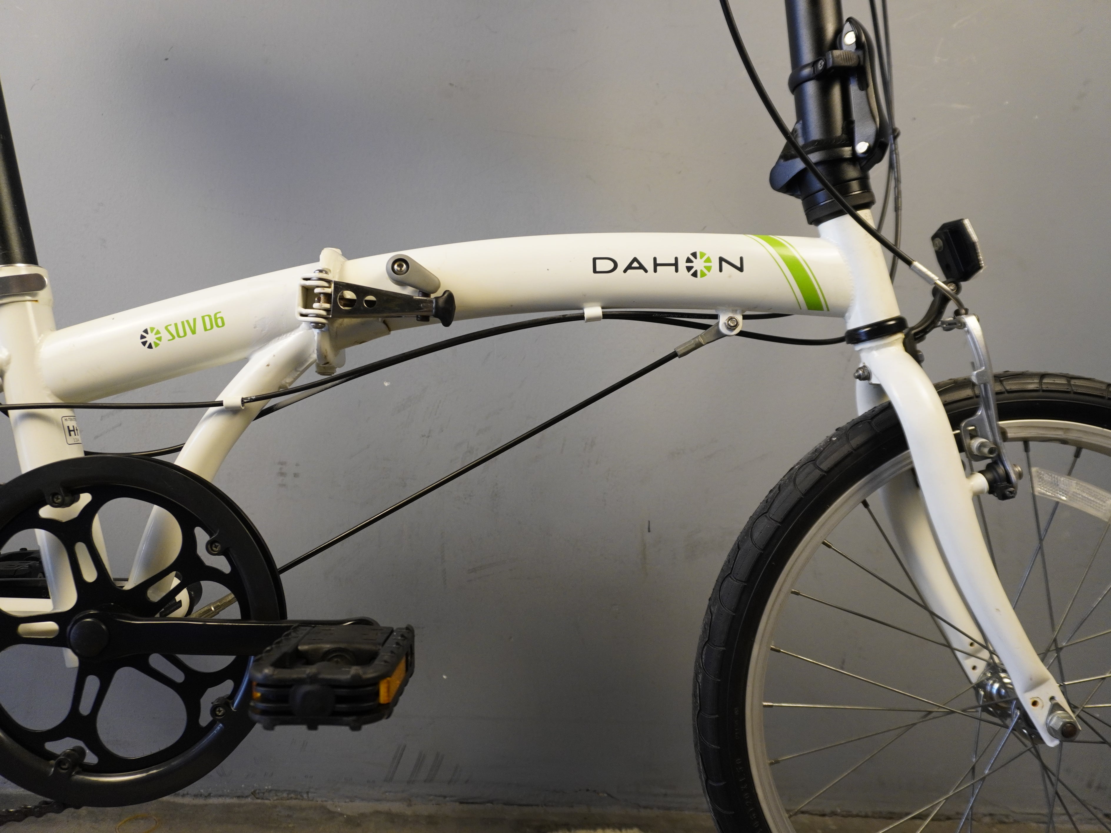 Dahon SUV D6 Folding Bike