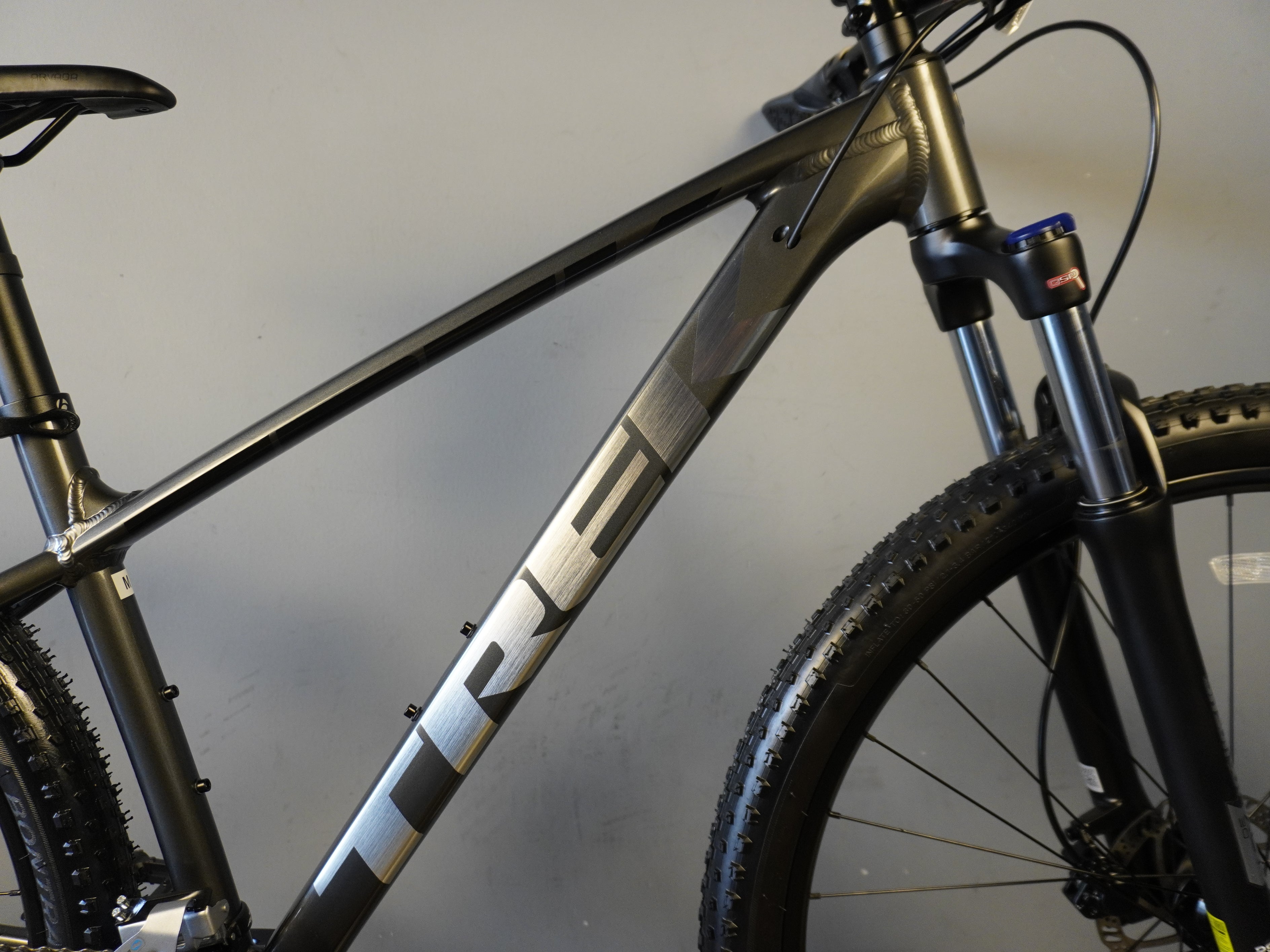 Trek Marlin 5 Gen 2 Mountain Bike