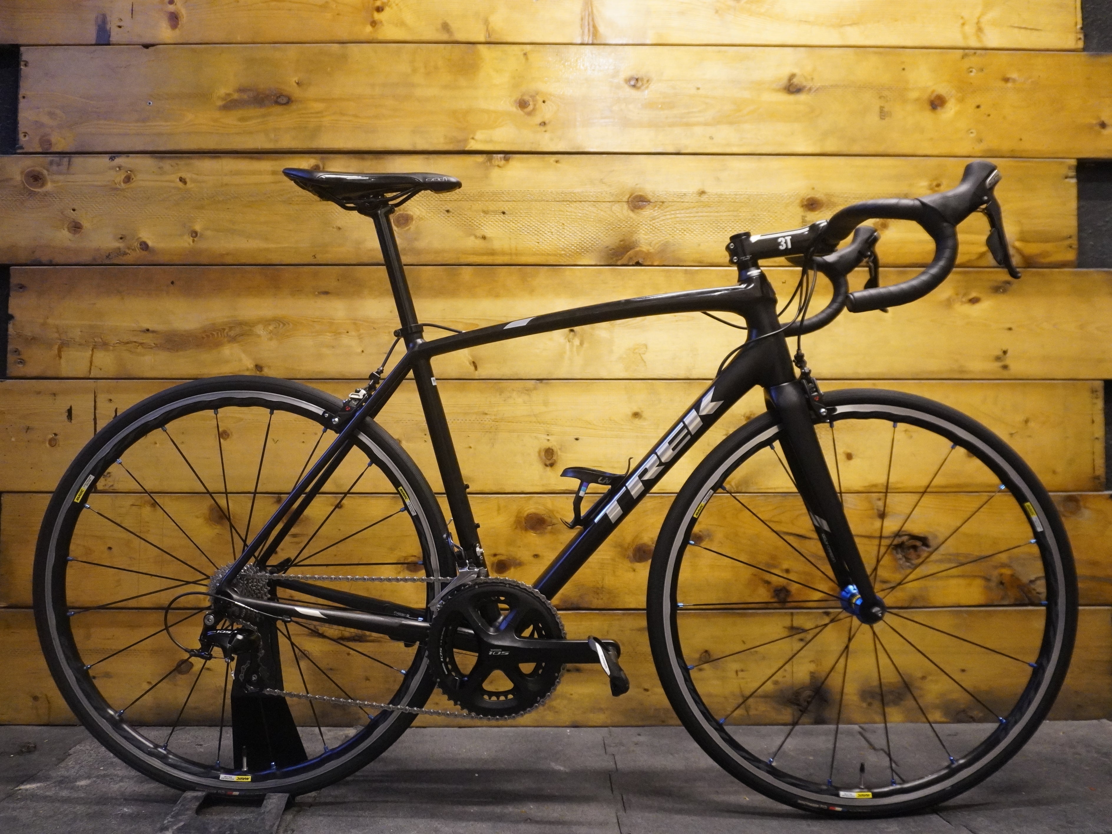 RENT Trek Emonda ALR Road Bike