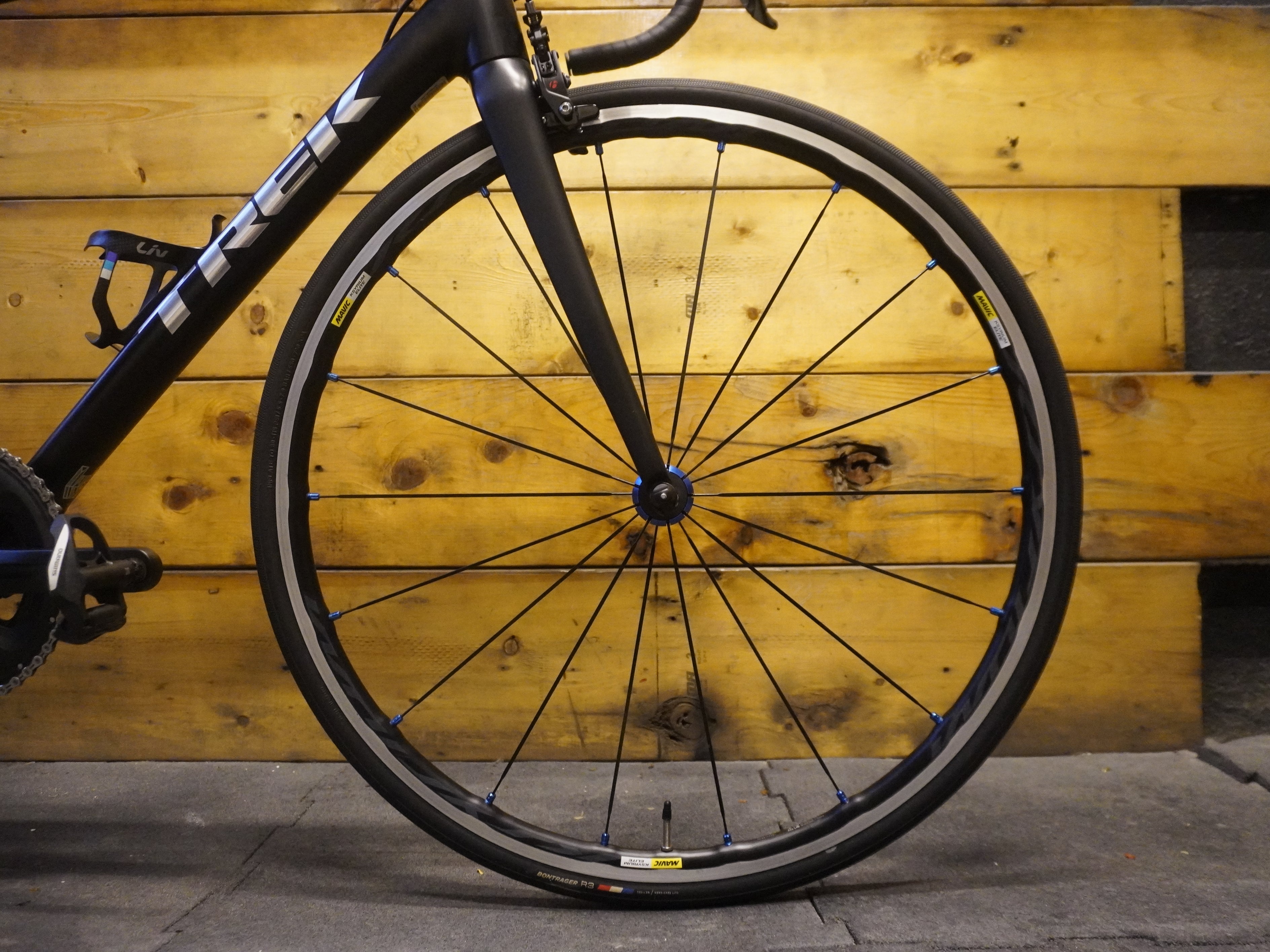 RENT Trek Emonda ALR Road Bike