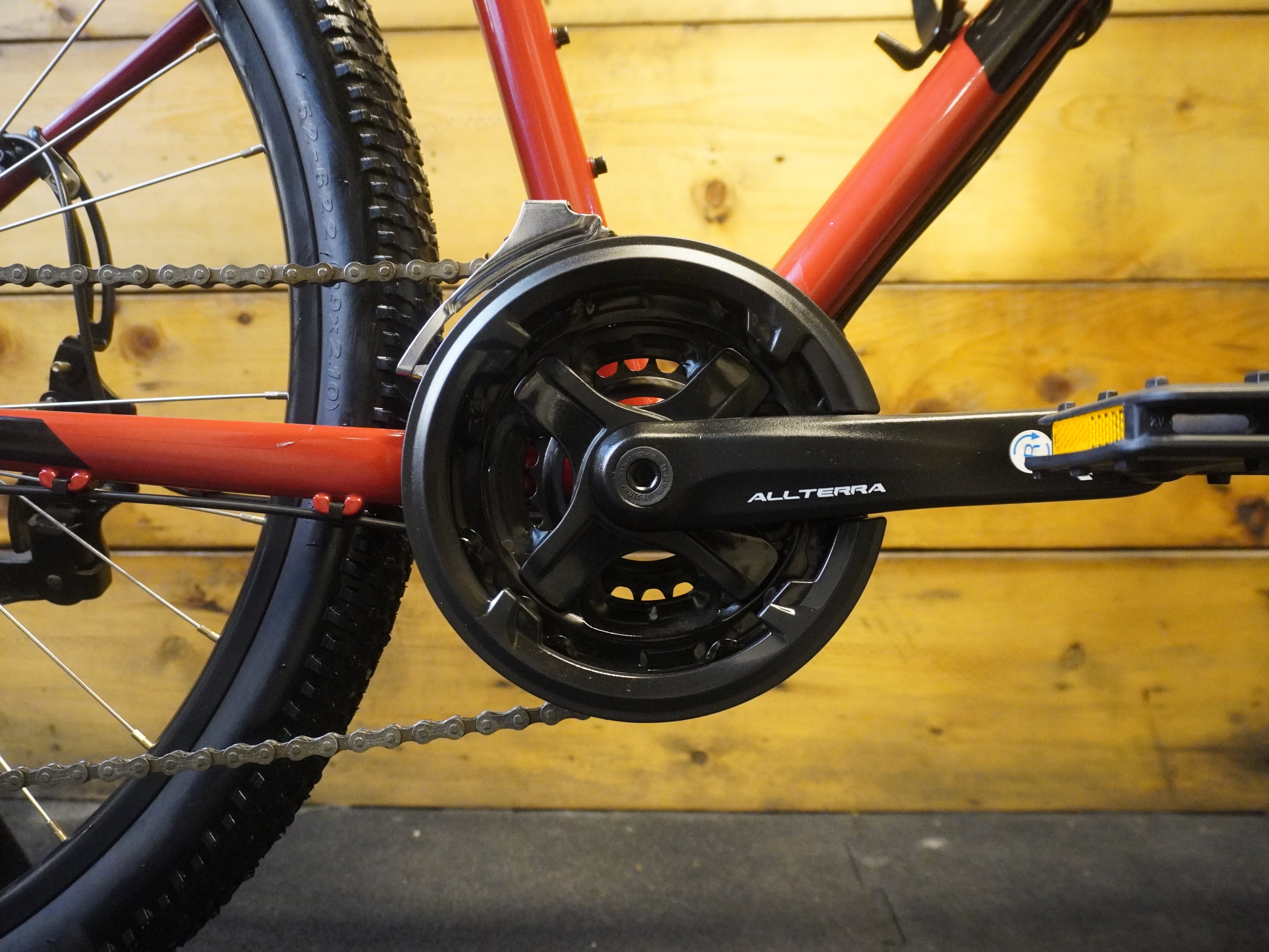 RENT GT Agressor Sport 9R Mountain Bike
