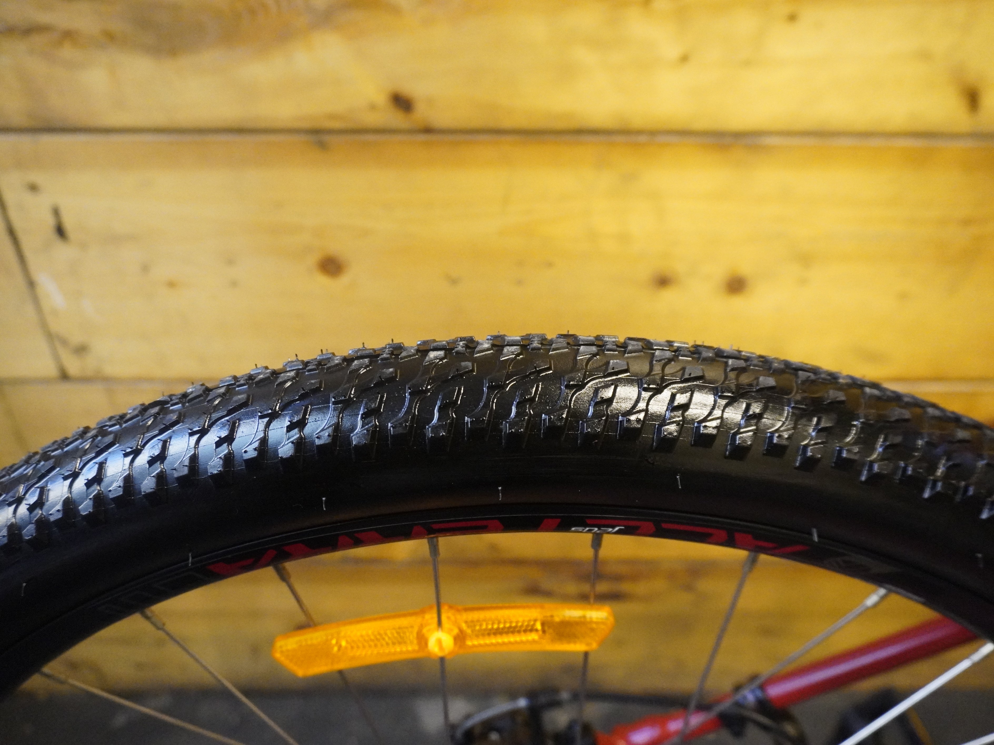 RENT GT Agressor Sport 9R Mountain Bike