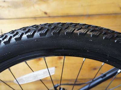 Schwinn Breaker 27.5 Mountain Bike