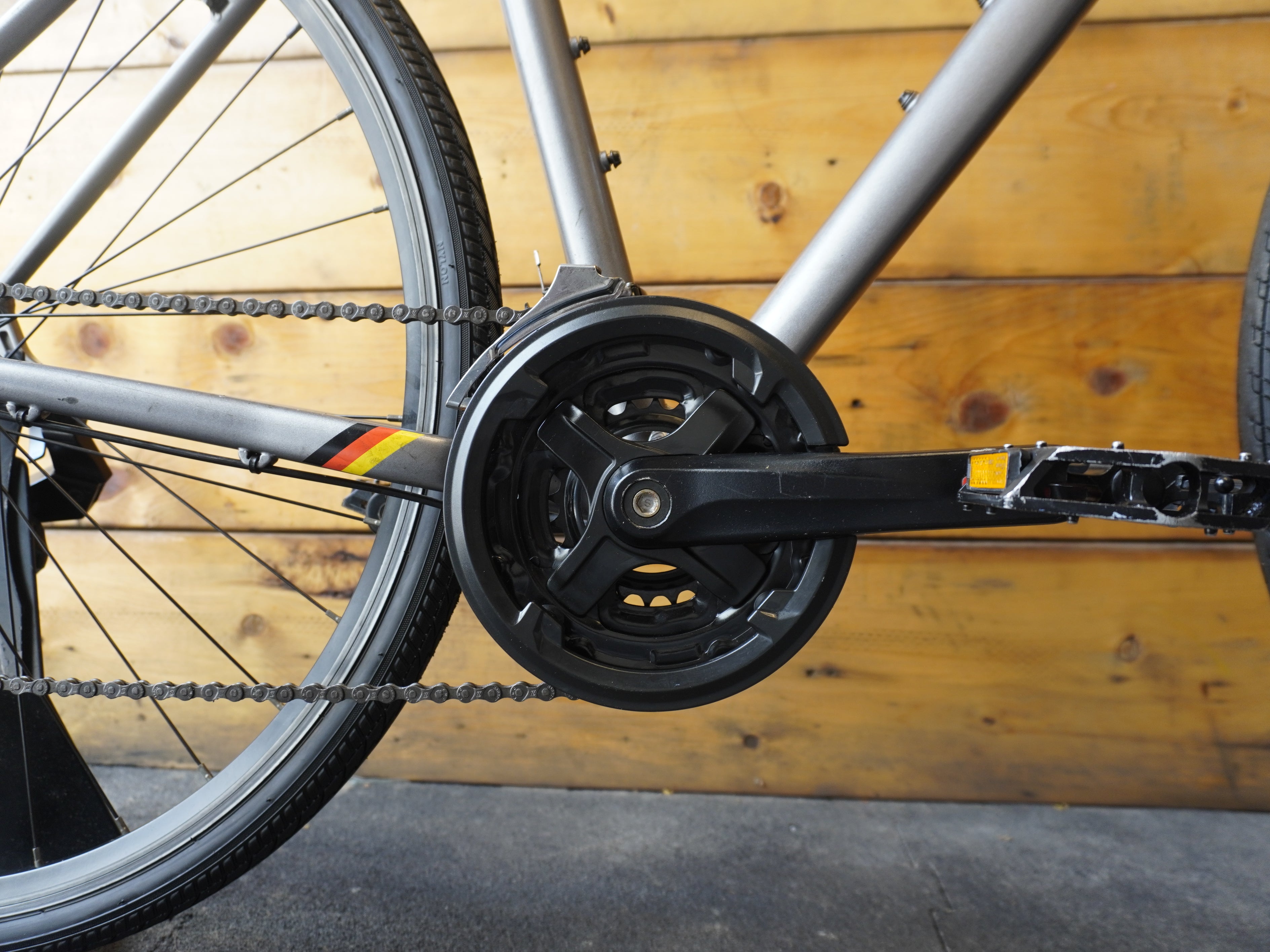 RENT Silverback Scento Path V Hybrid Bike