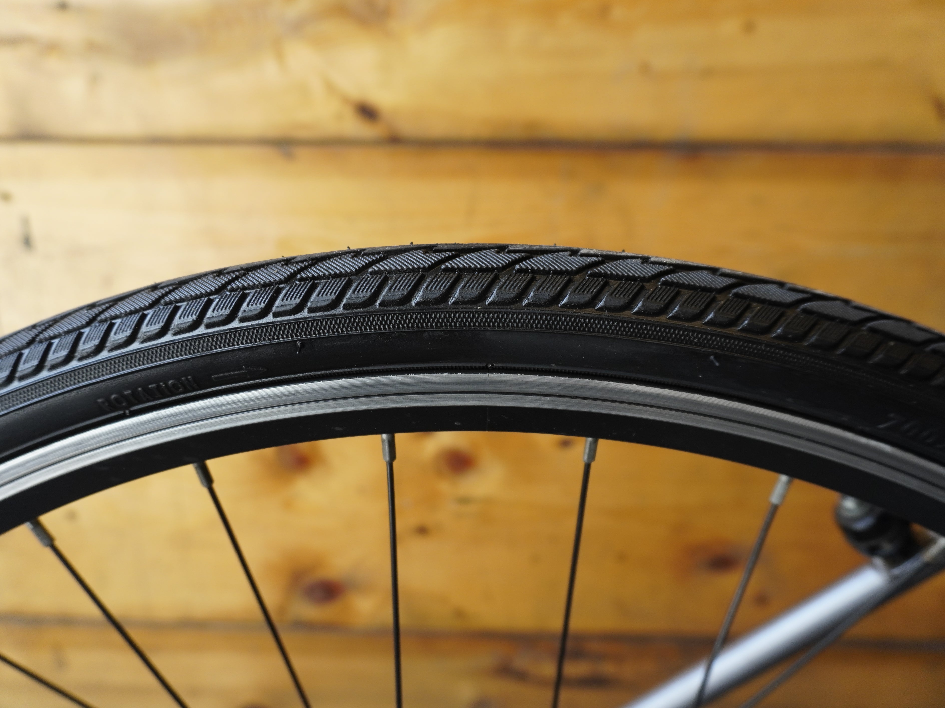 RENT Silverback Scento Path V Hybrid Bike