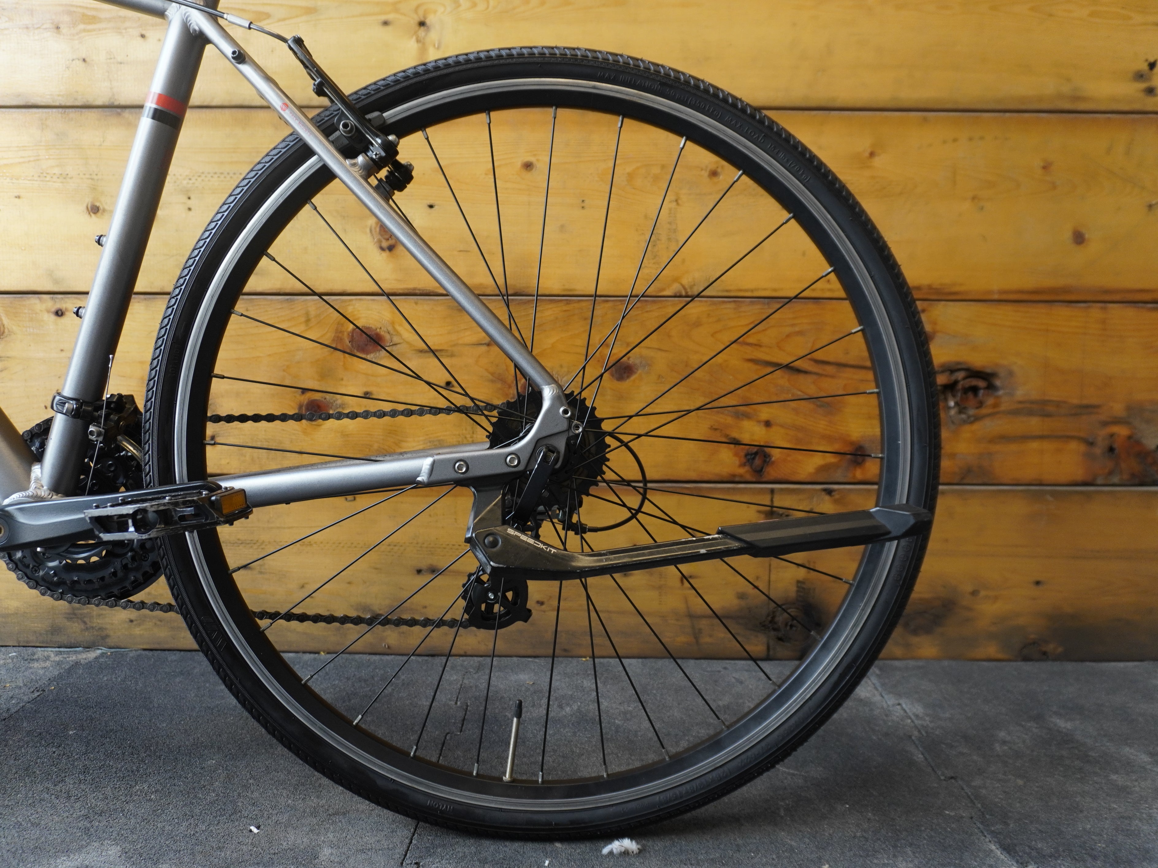 RENT Silverback Scento Path V Hybrid Bike