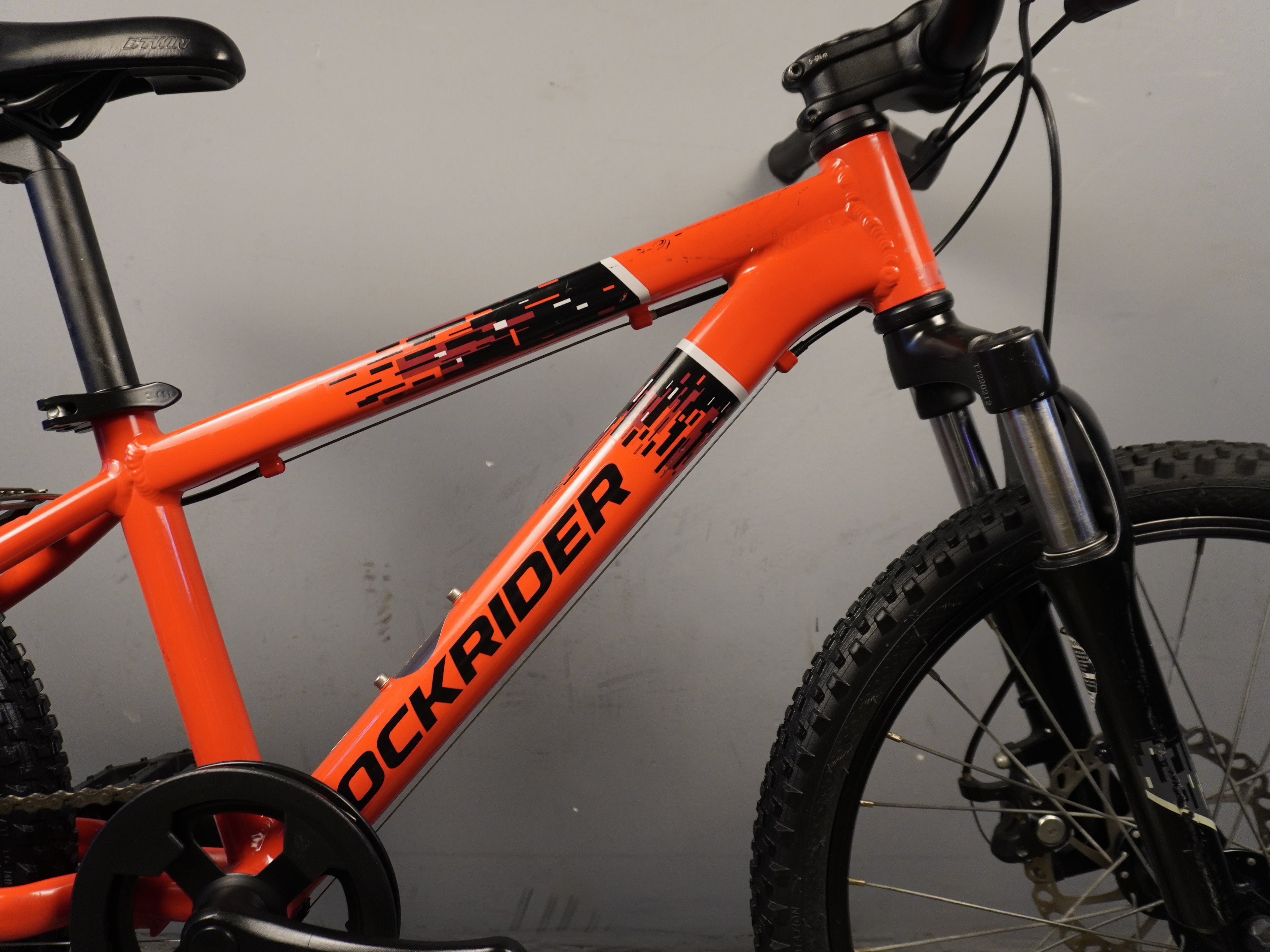 B'twin Rockrider ST-900 Kids Bike