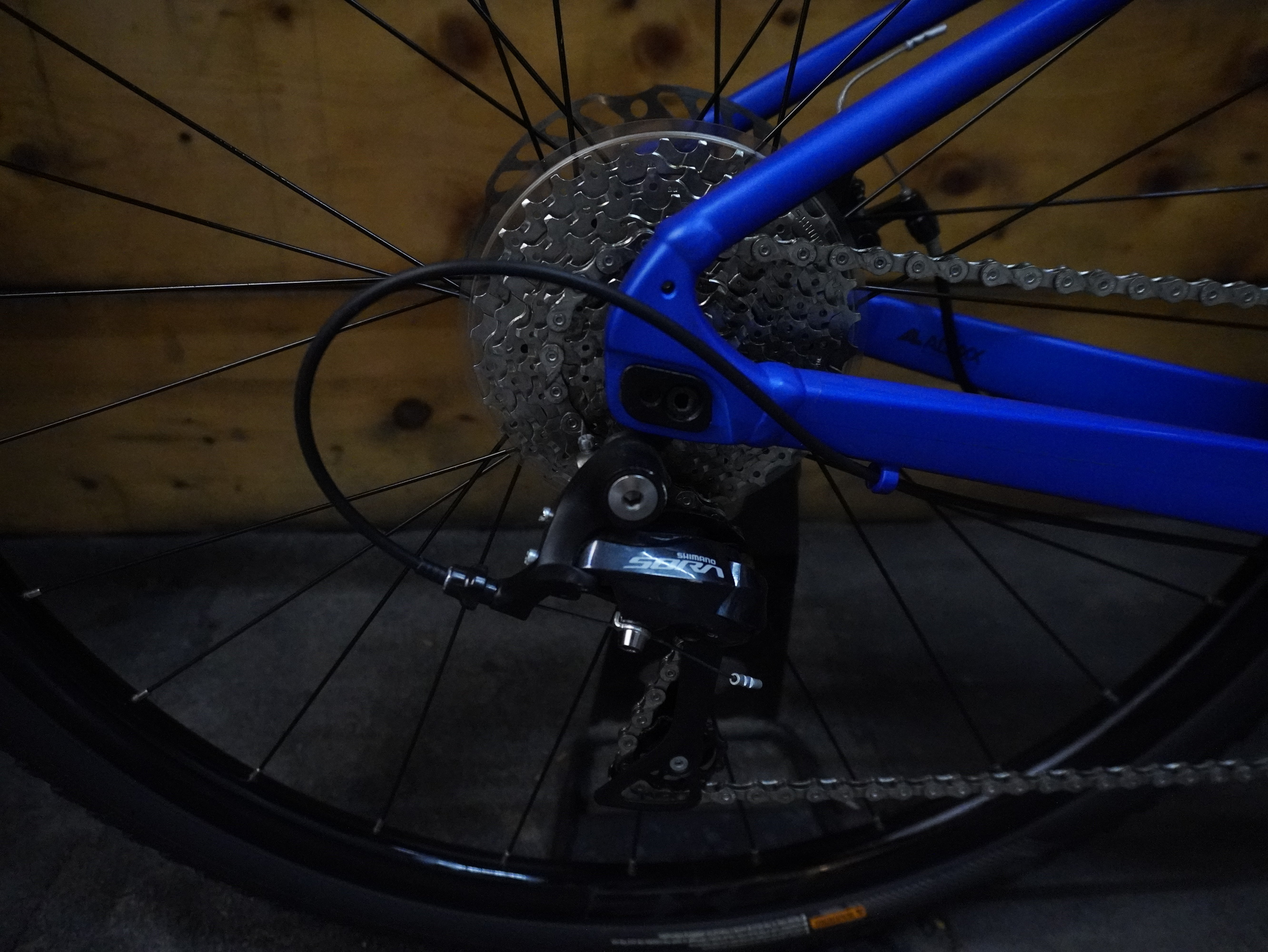 RENT Giant Revolt 2 Gravel Bike