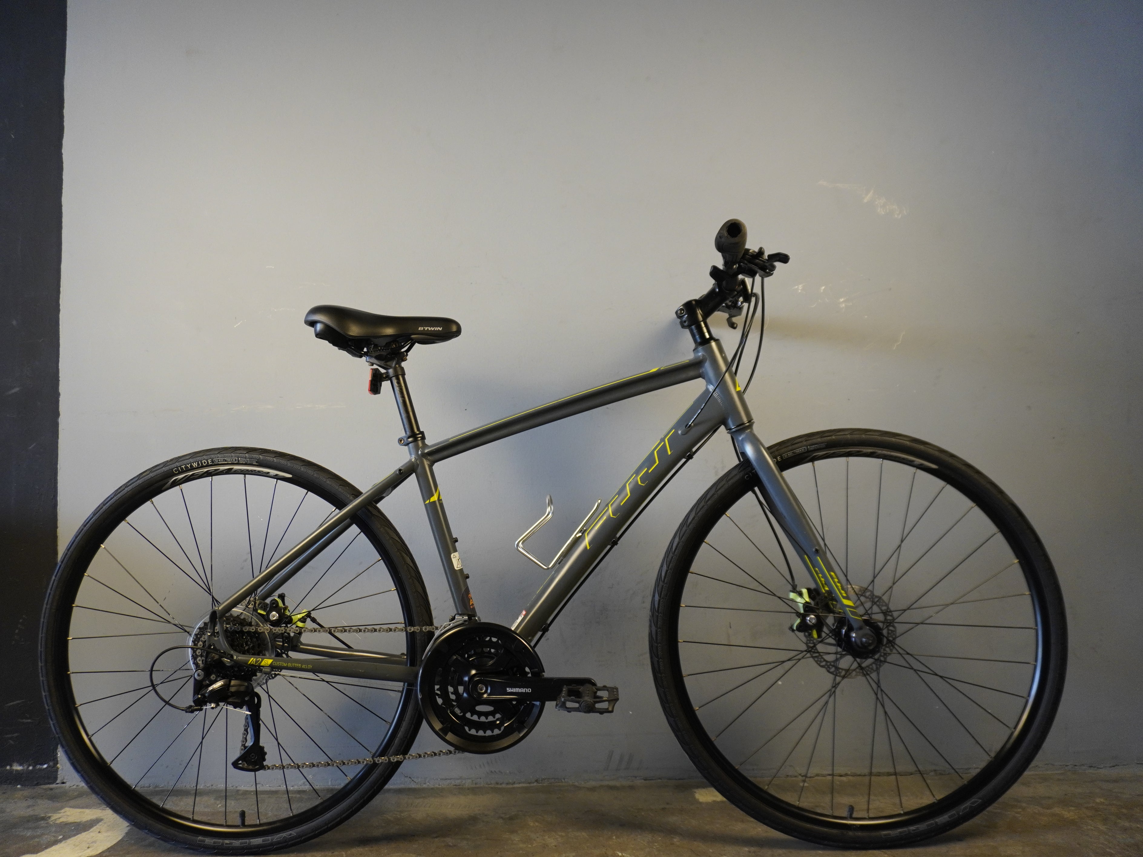 Fuji Absolute 1.9 Hybrid Bike
