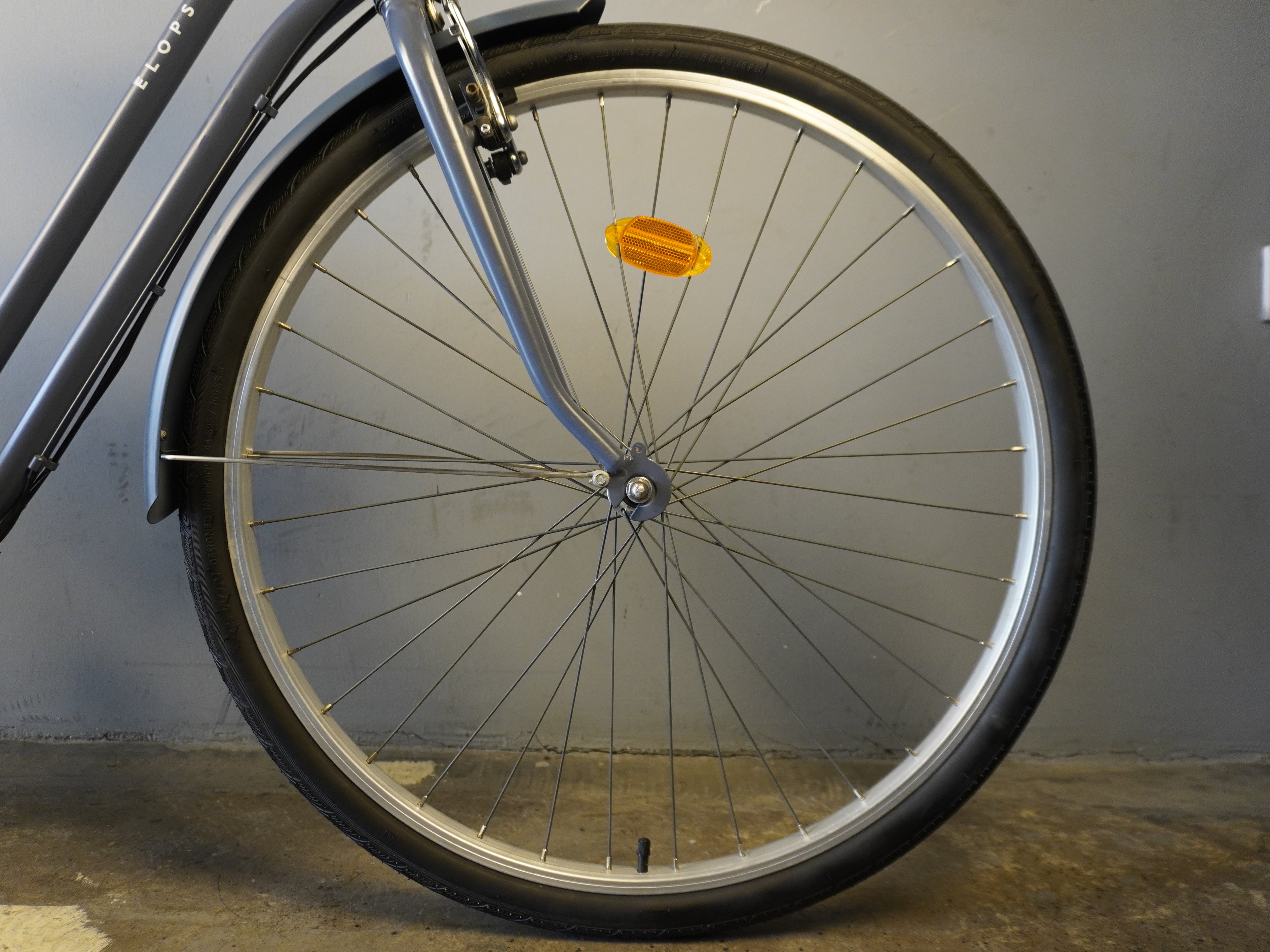 RENT B'twin Elops 120 Cruiser Bike