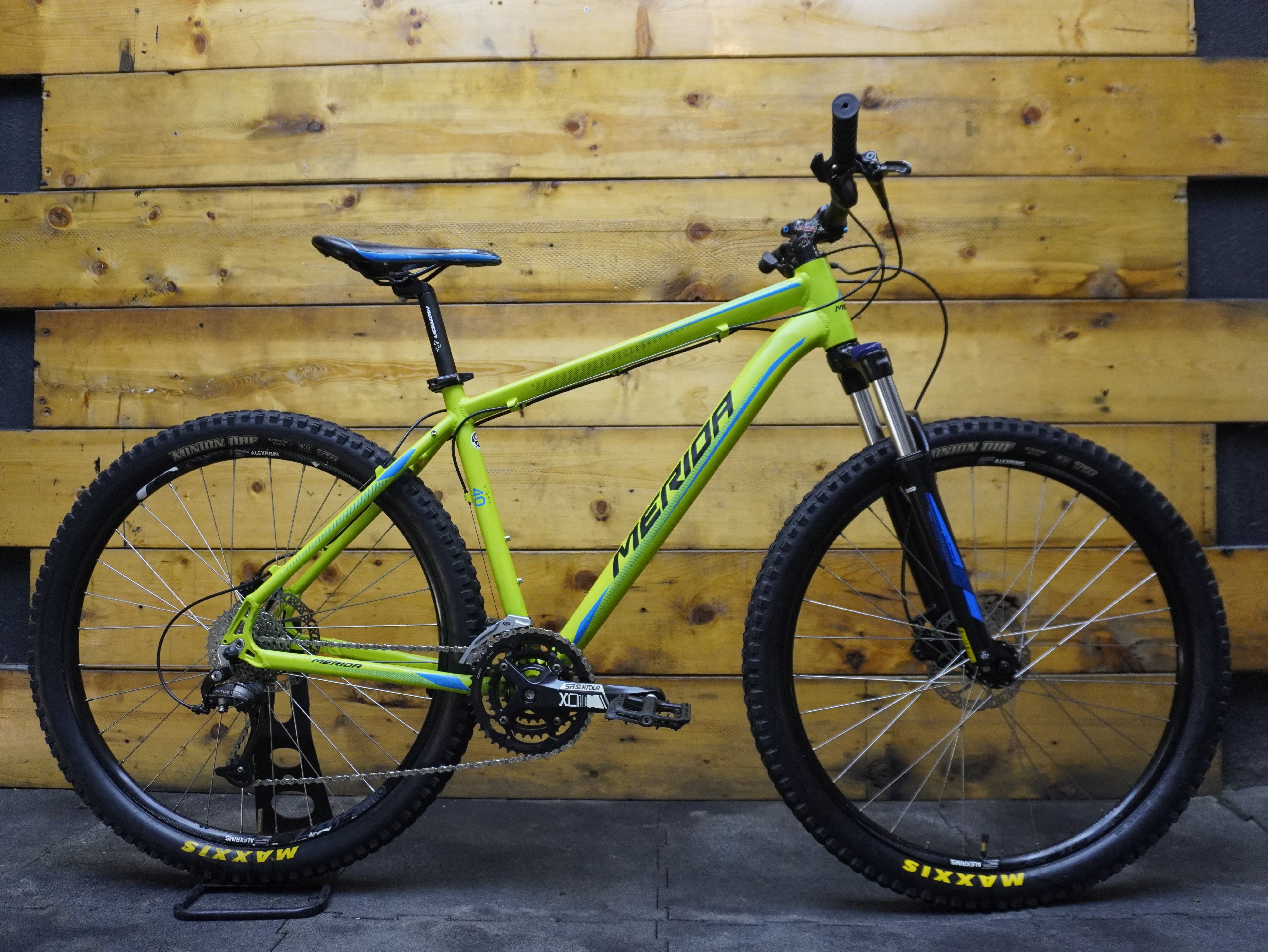 RENT Merida Big Seven 40 Mountain Bike