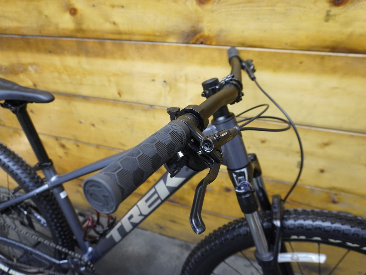 Trek Marlin 7 Mountain Bike