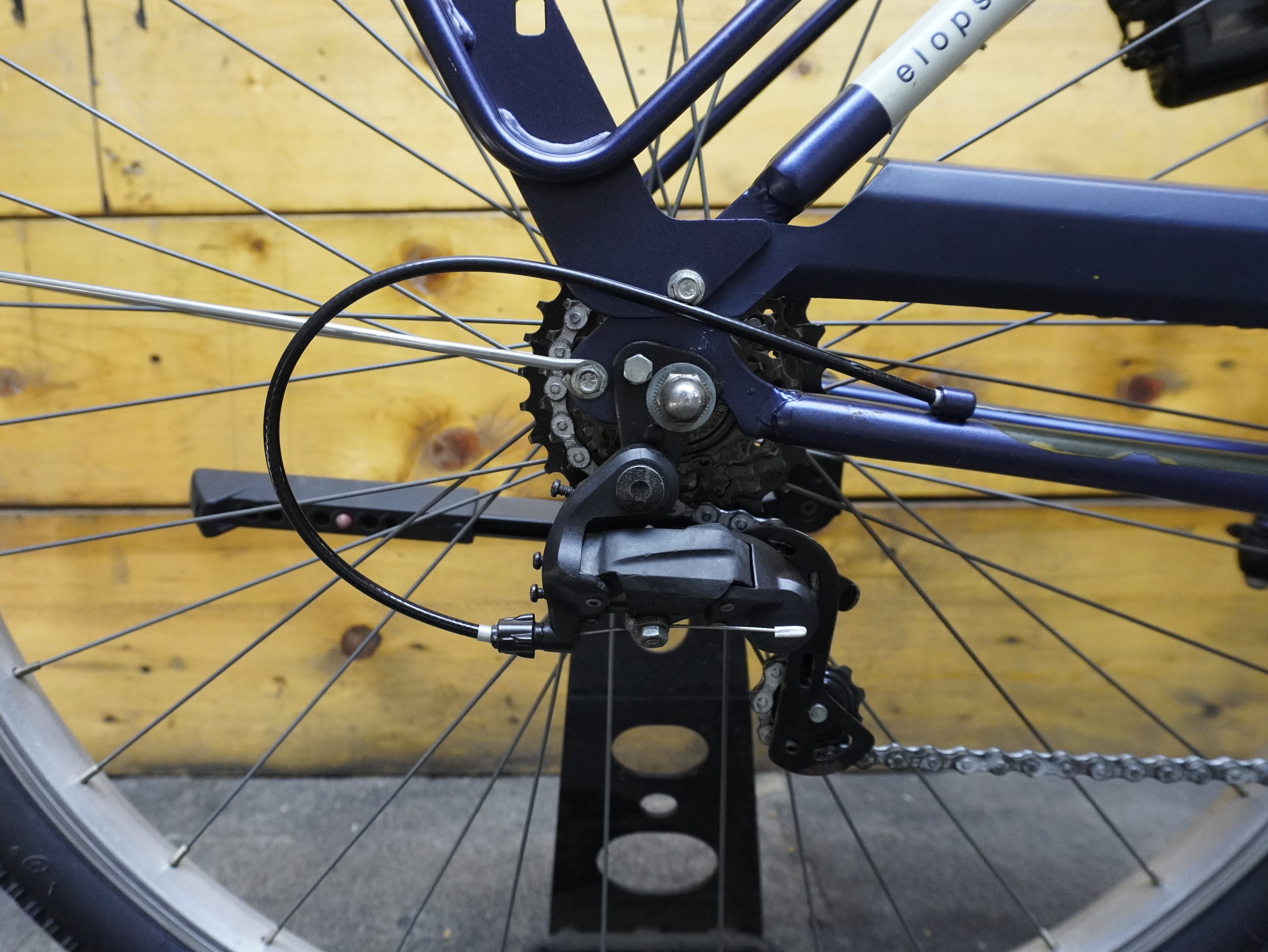 B’Twin Elops 520 City Bike