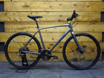 Giant Escape 2 Hybrid Bike