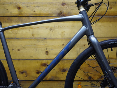 Giant Escape 2 Hybrid Bike