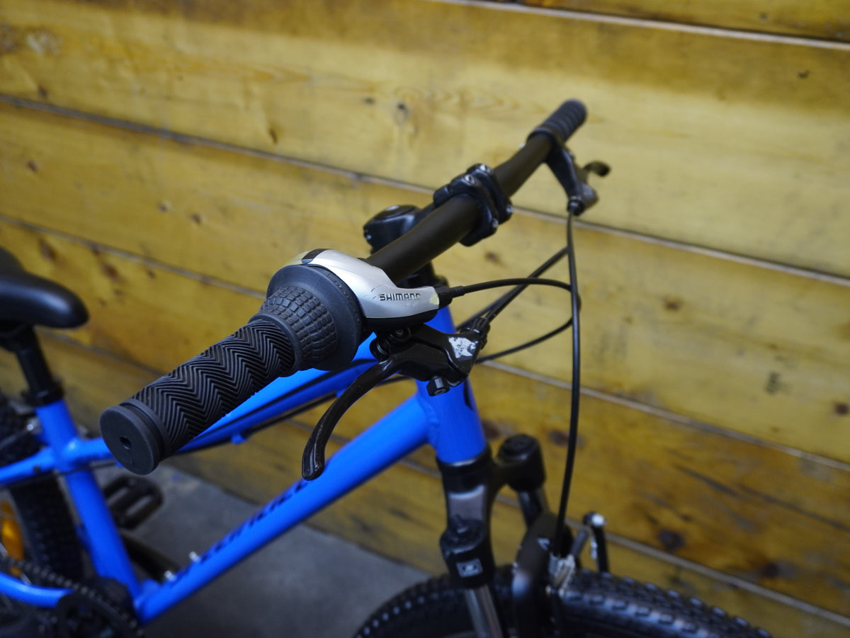 Specialized Hotrock 24" Kids' Bike