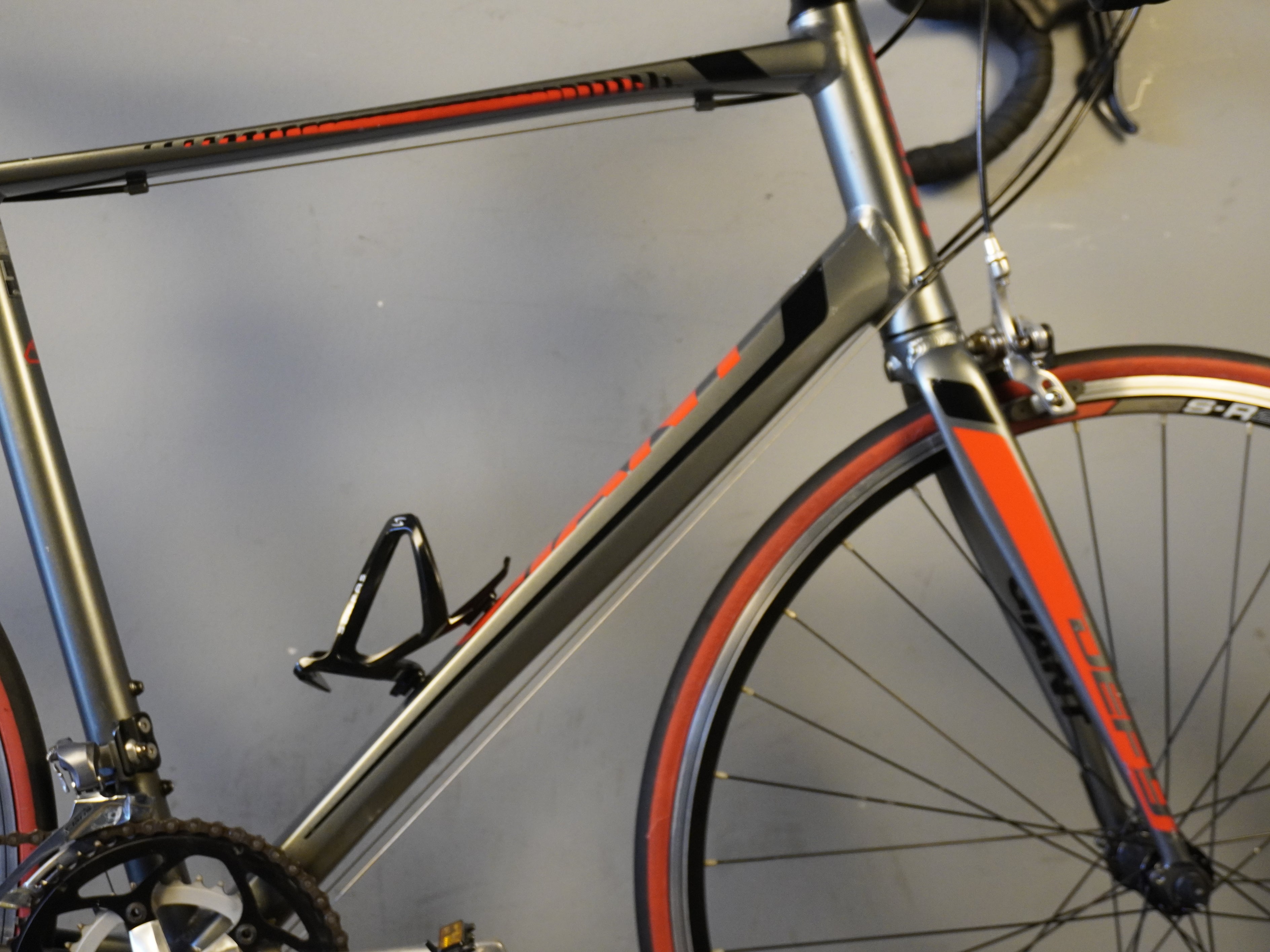 Giant Defy 5 Road Bike