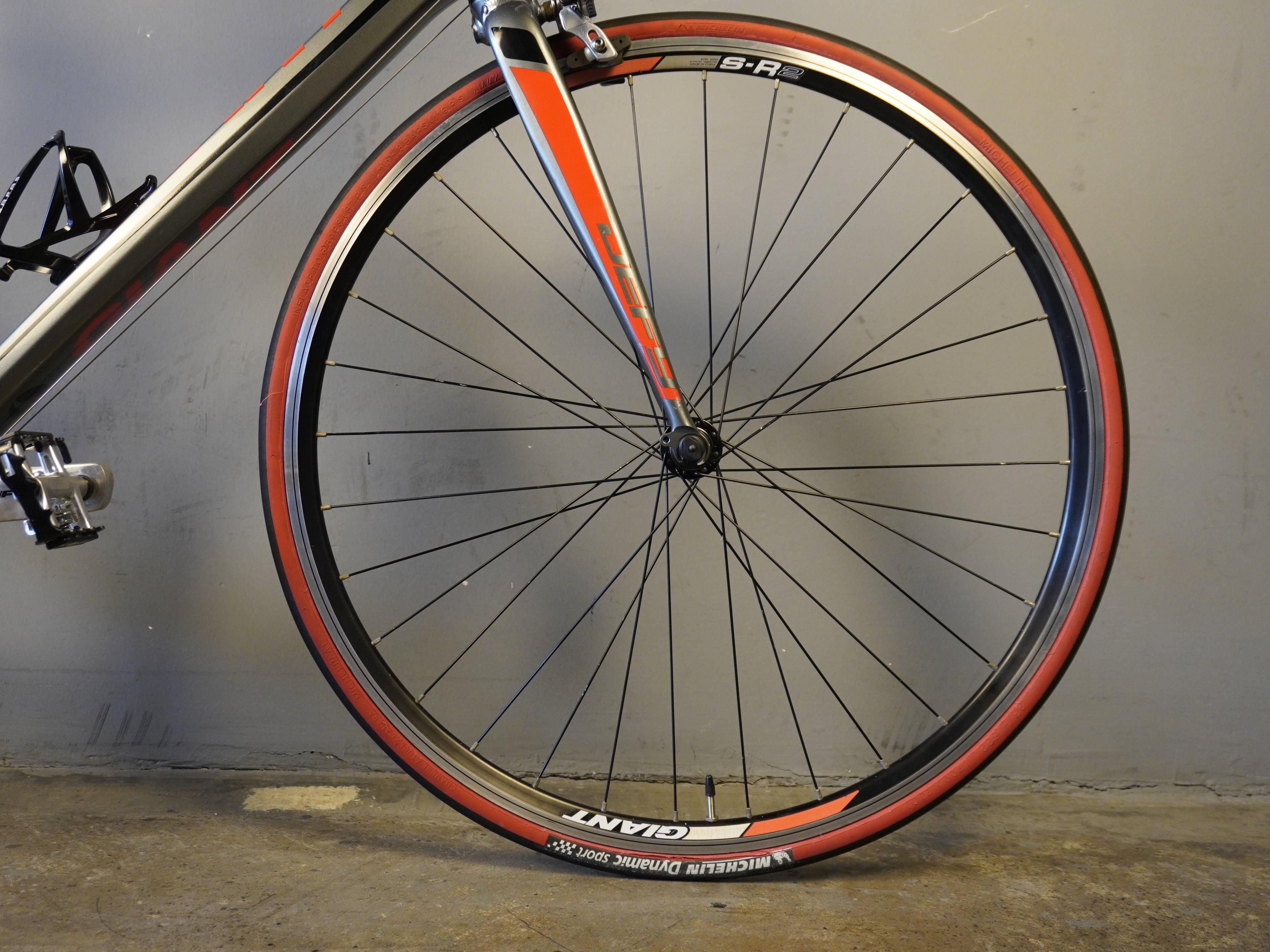 Giant Defy 5 Road Bike