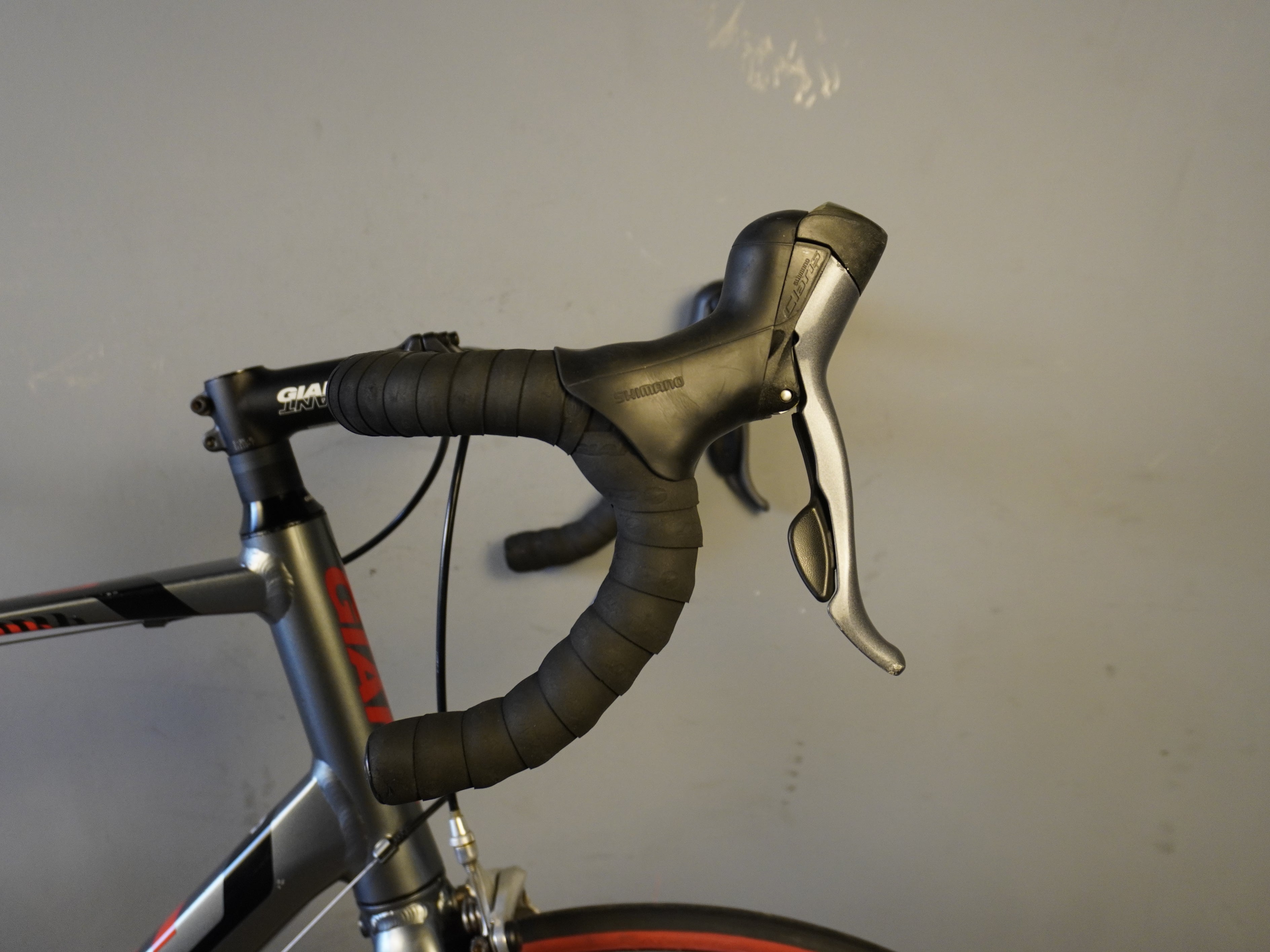 Giant Defy 5 Road Bike