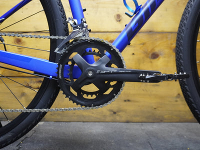 Giant Revolt 2 Gravel Bike