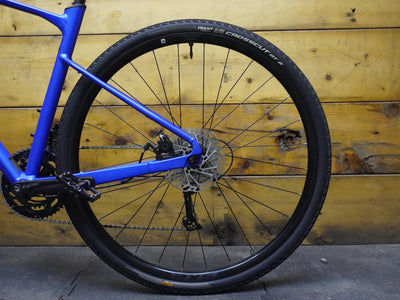 Giant Revolt 2 Gravel Bike