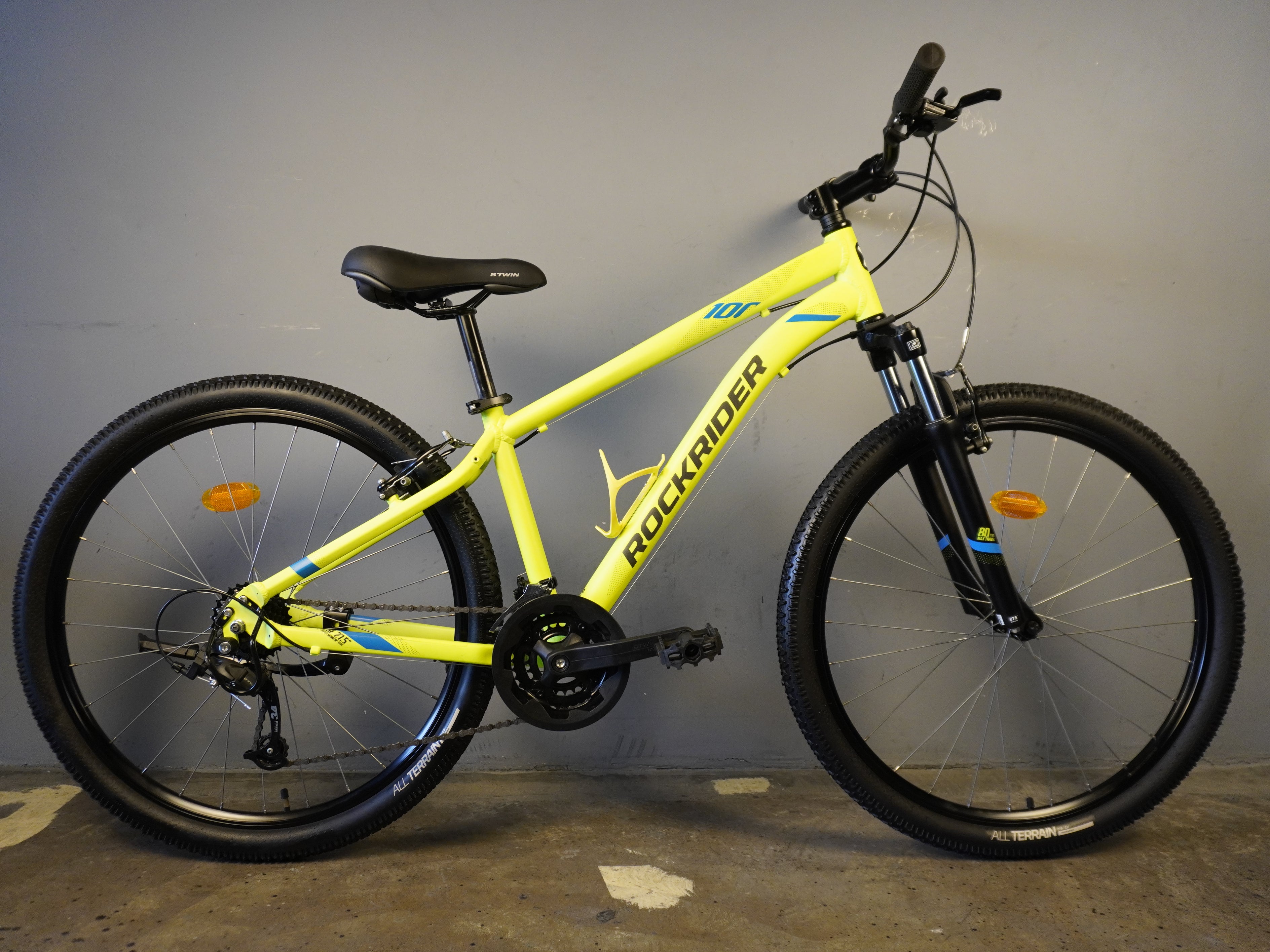 B'twin Rockrider ST-100 Mountain Bike