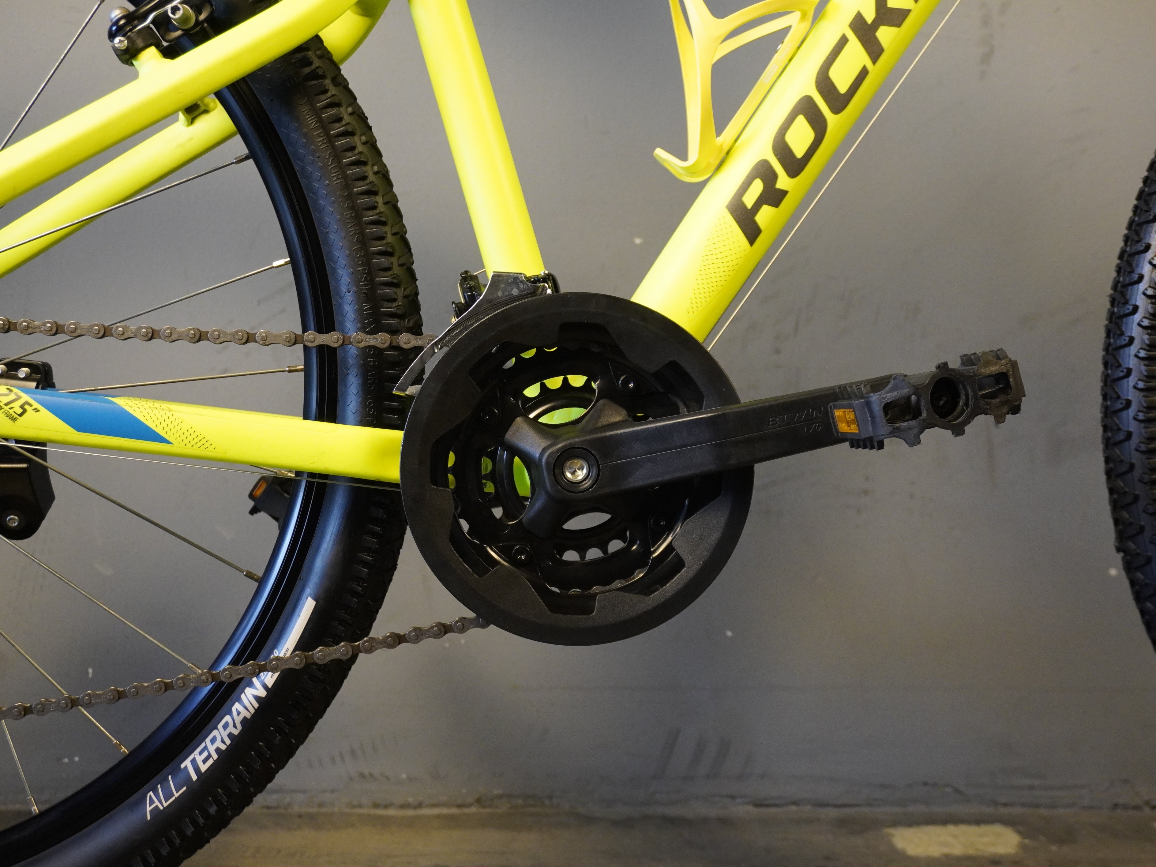 B'twin Rockrider ST-100 Mountain Bike
