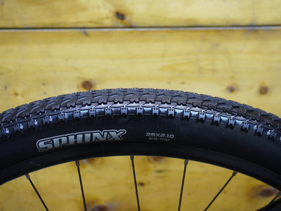 Silverback Stride 29 HD9 Mountain Bike
