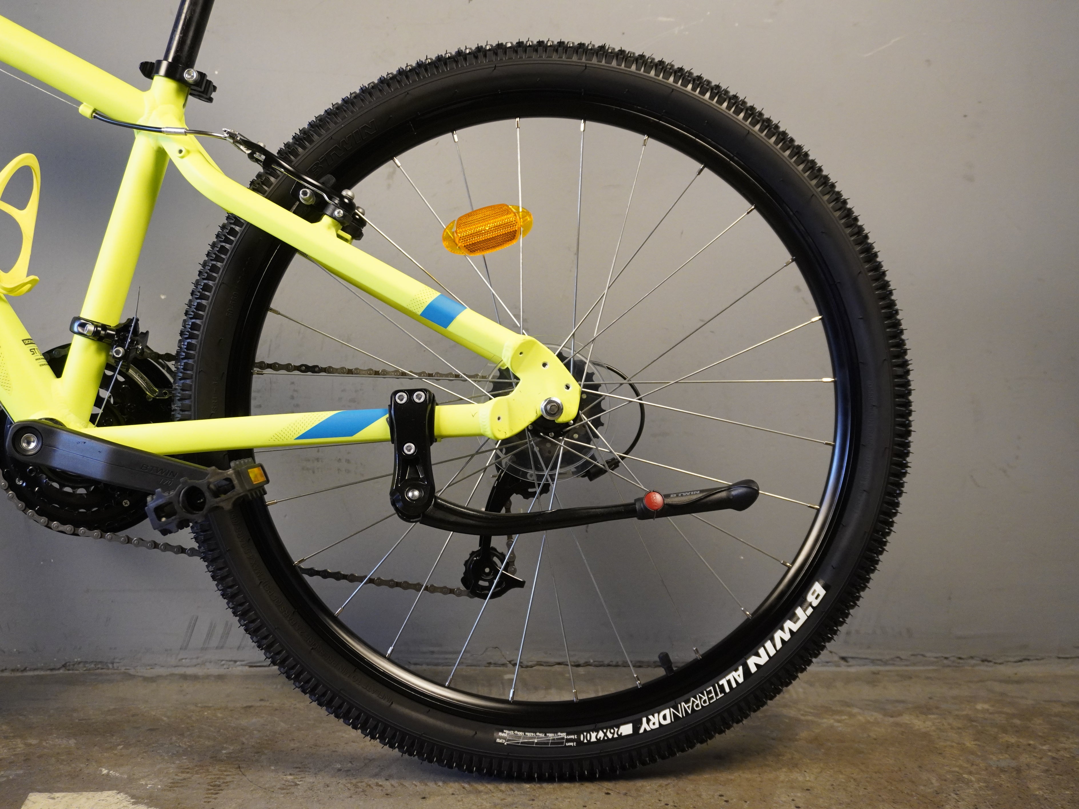 B'twin Rockrider ST-100 Mountain Bike