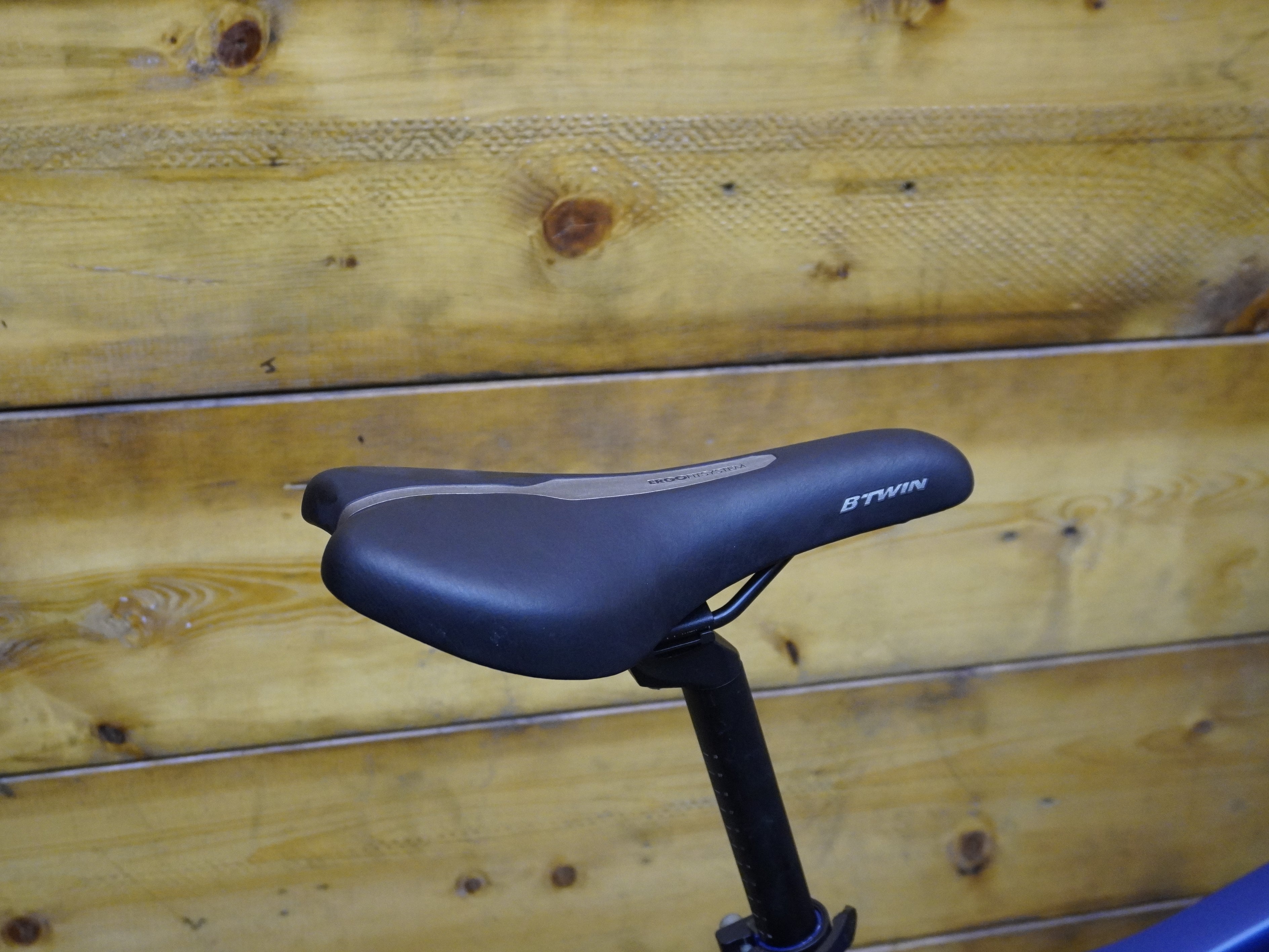 Decathlon Riverside 500 Hybrid Bike