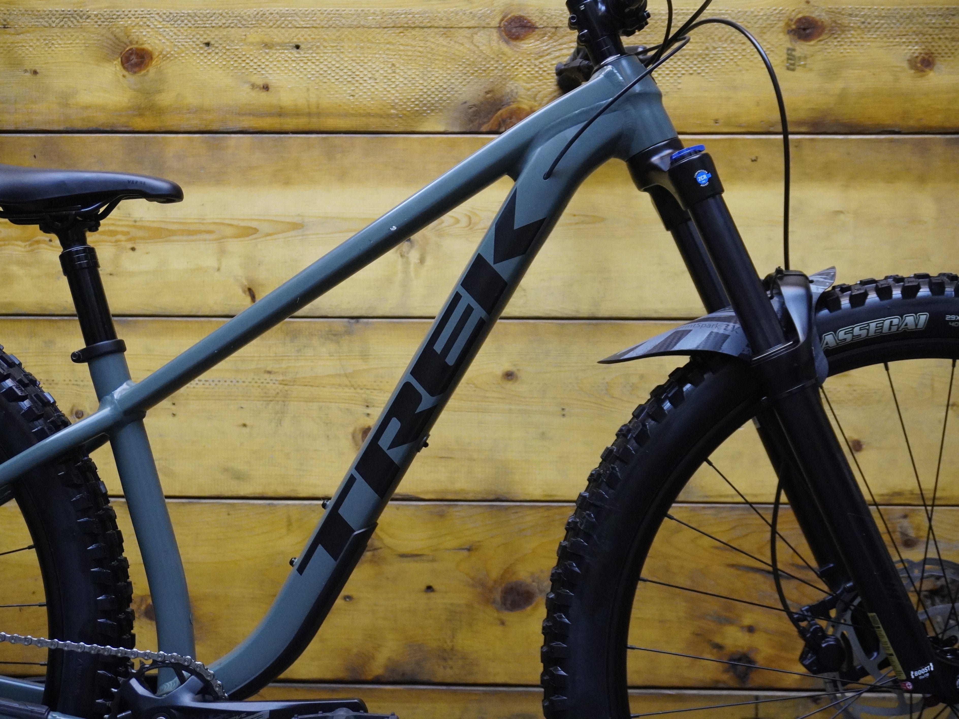 Trek Roscoe 6 Mountain Bike