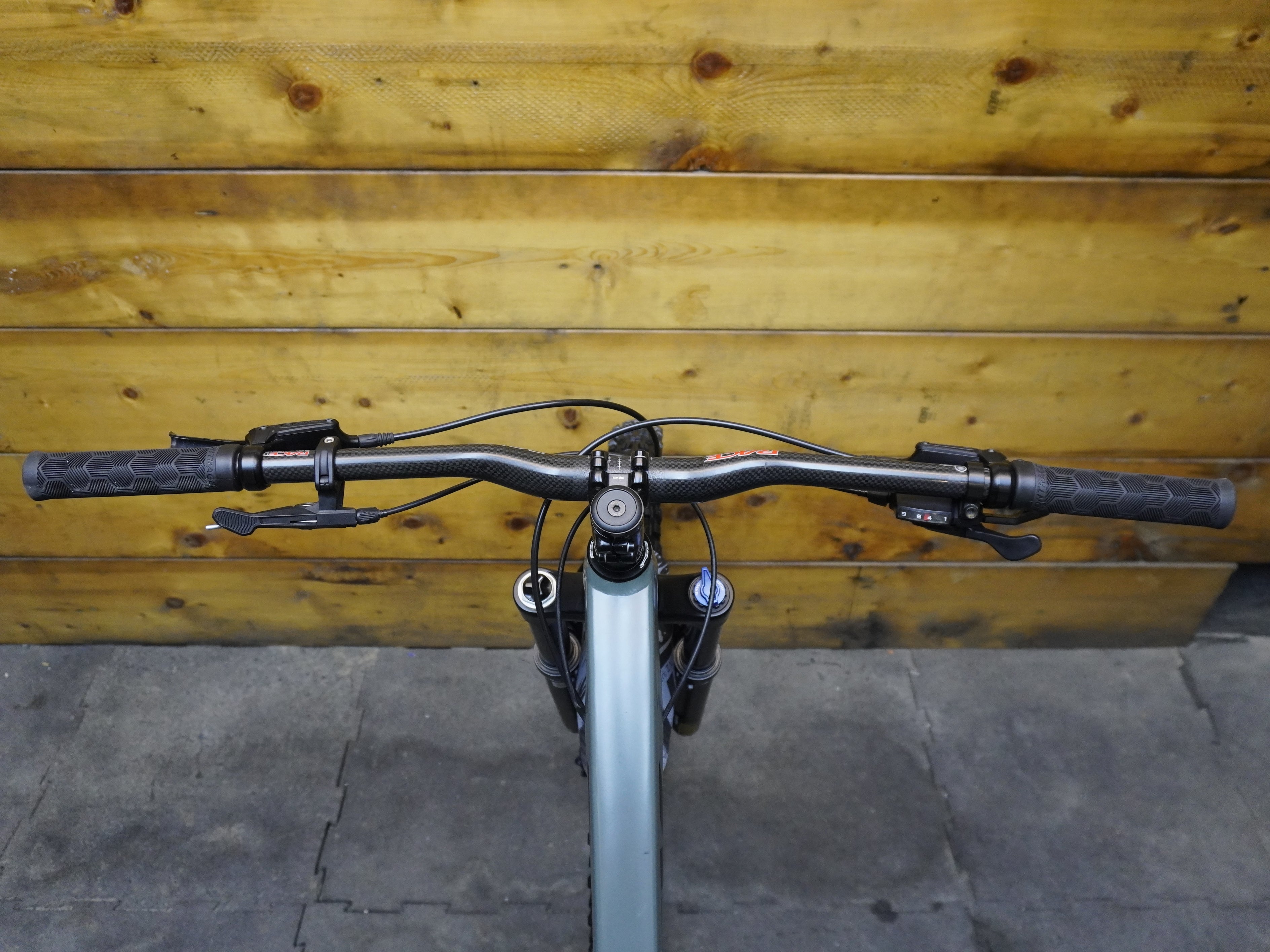 Trek Roscoe 6 Mountain Bike