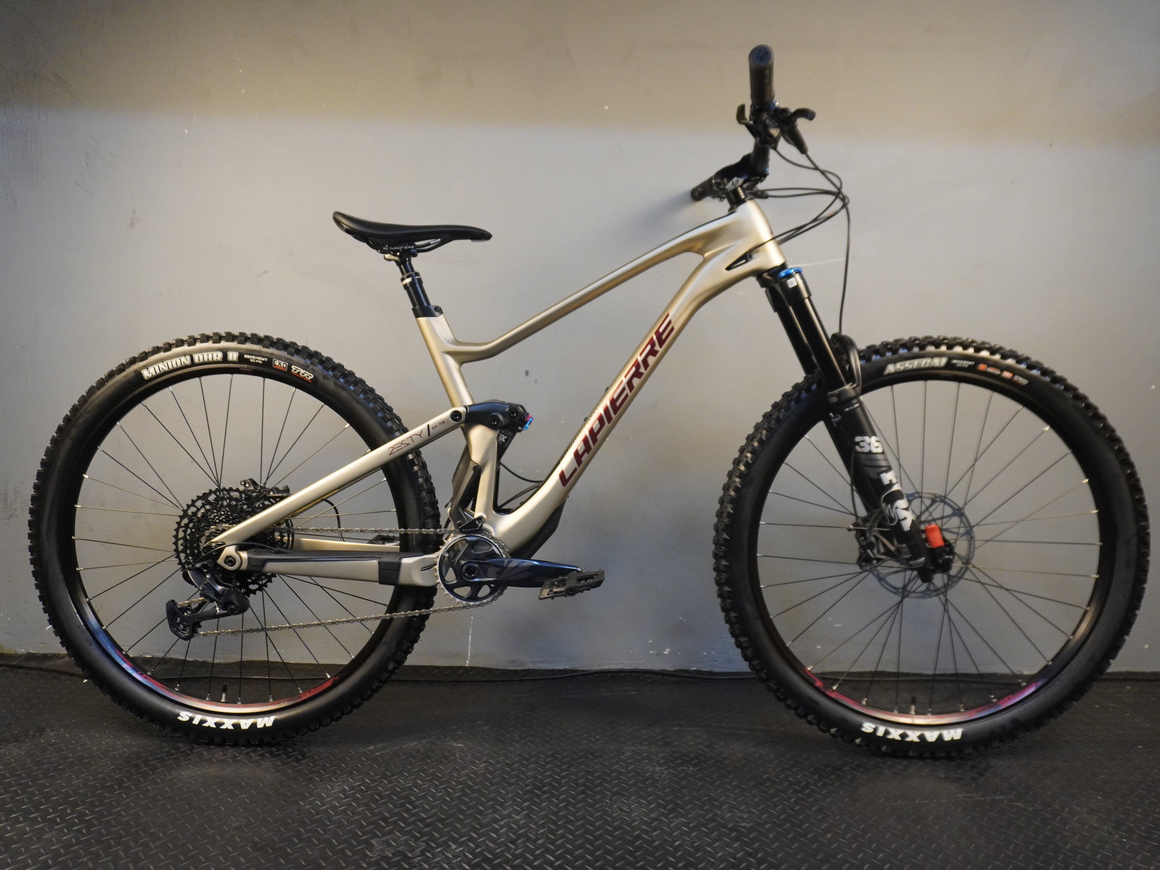 Lapierre Zesty AM CF 7.9 Mountain Bike