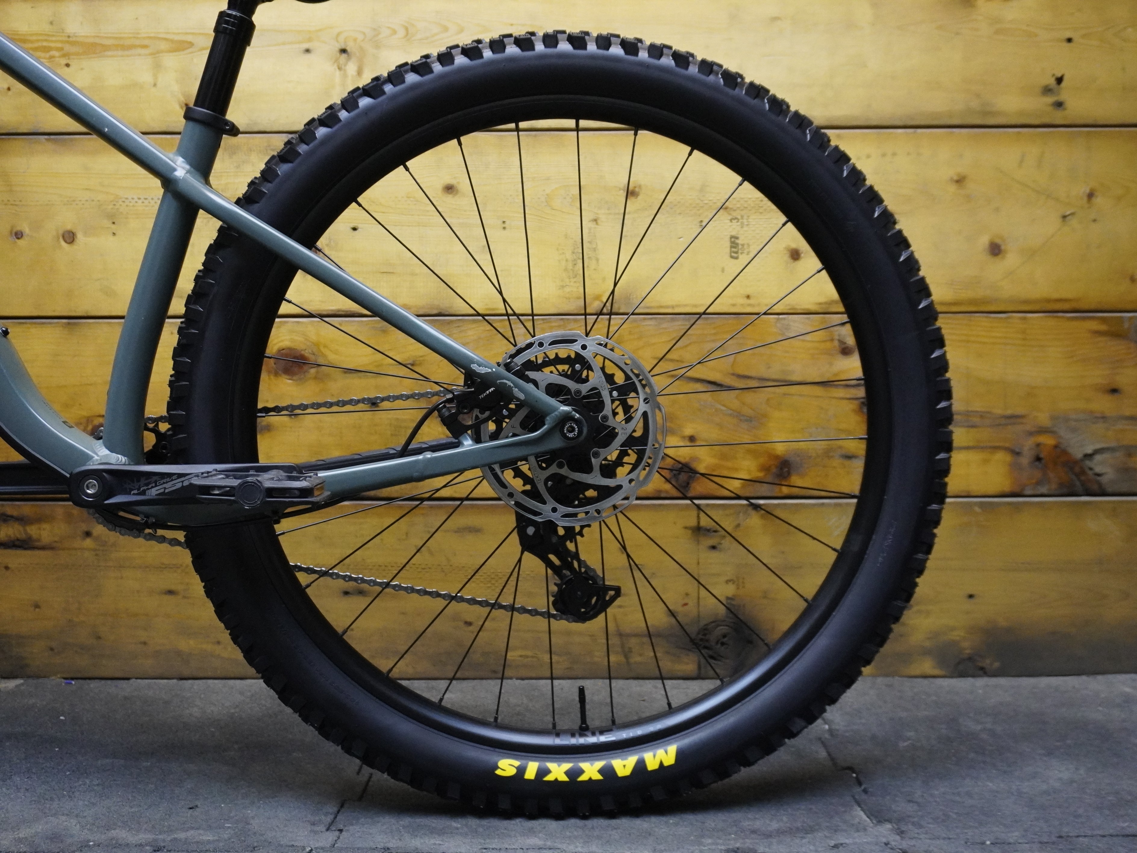 Trek Roscoe 6 Mountain Bike