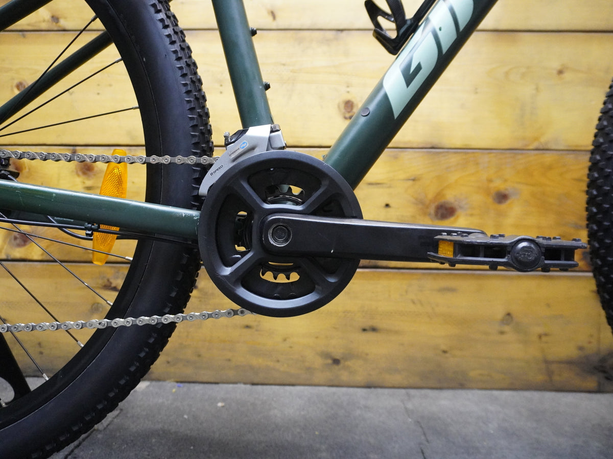 RENT Giant Talon Mountain Bike