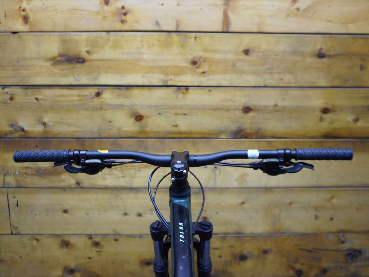 Giant Talon Mountain Bike