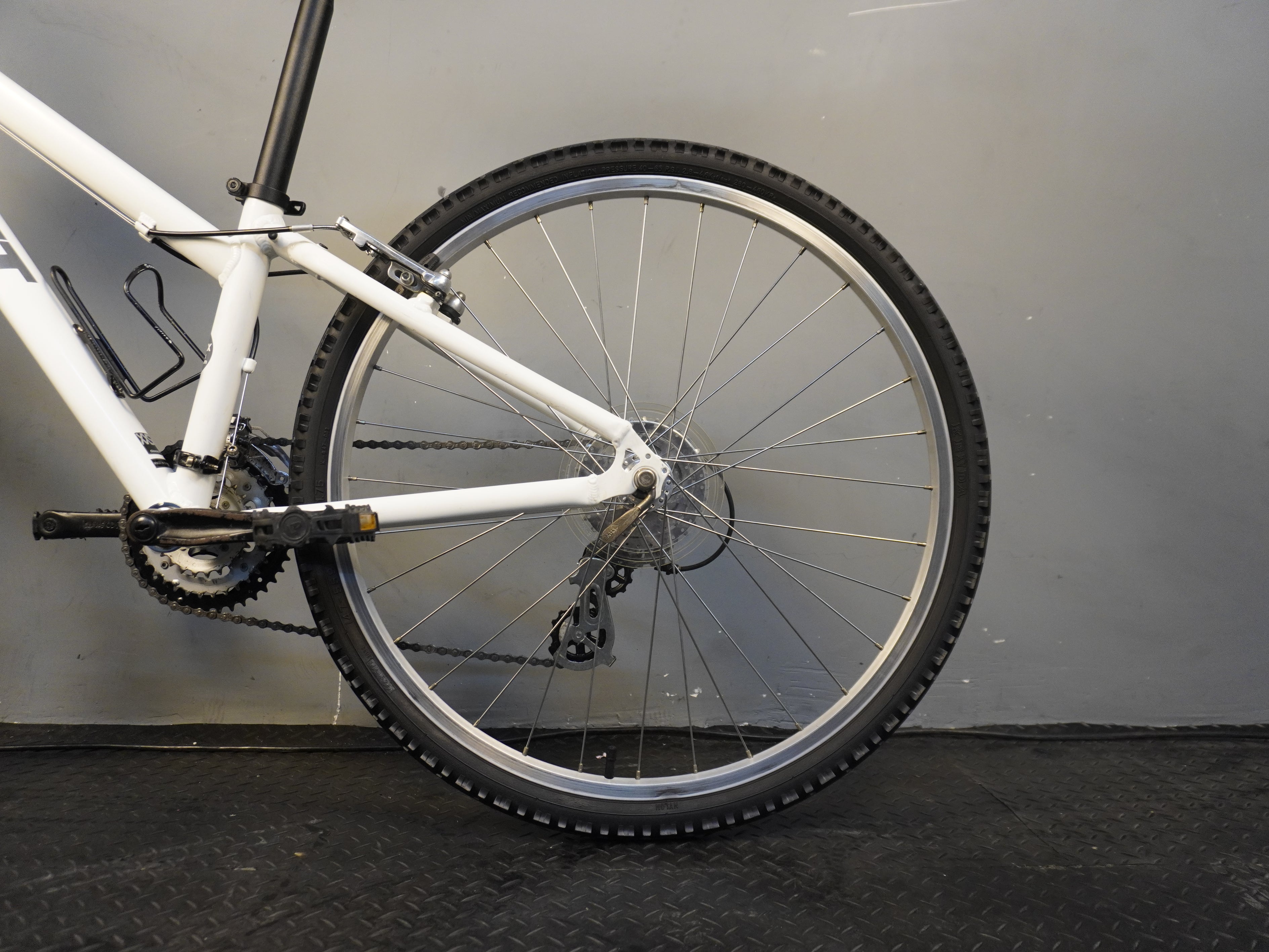 RENT Giant Snap Mountain Bike