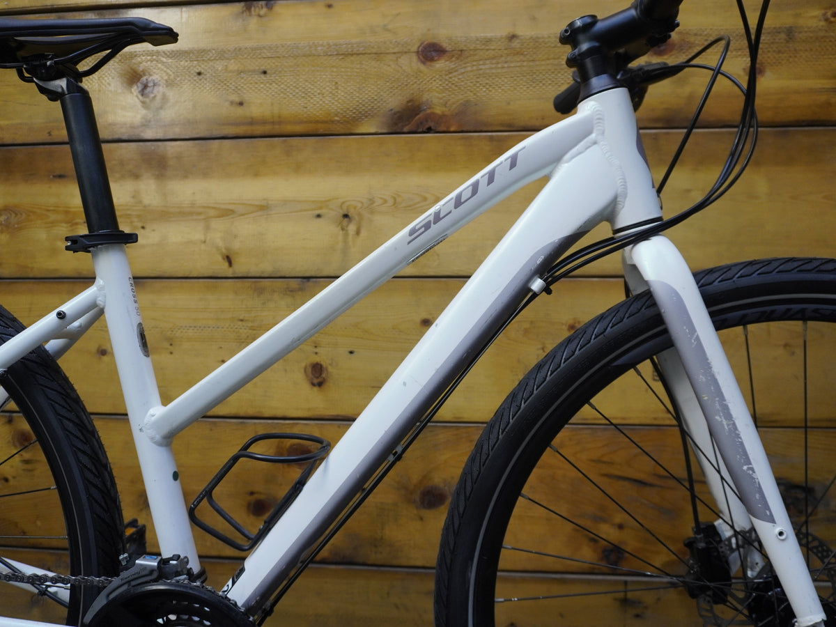 RENT Scott Sub Cross 50 Women’s Hybrid Bike