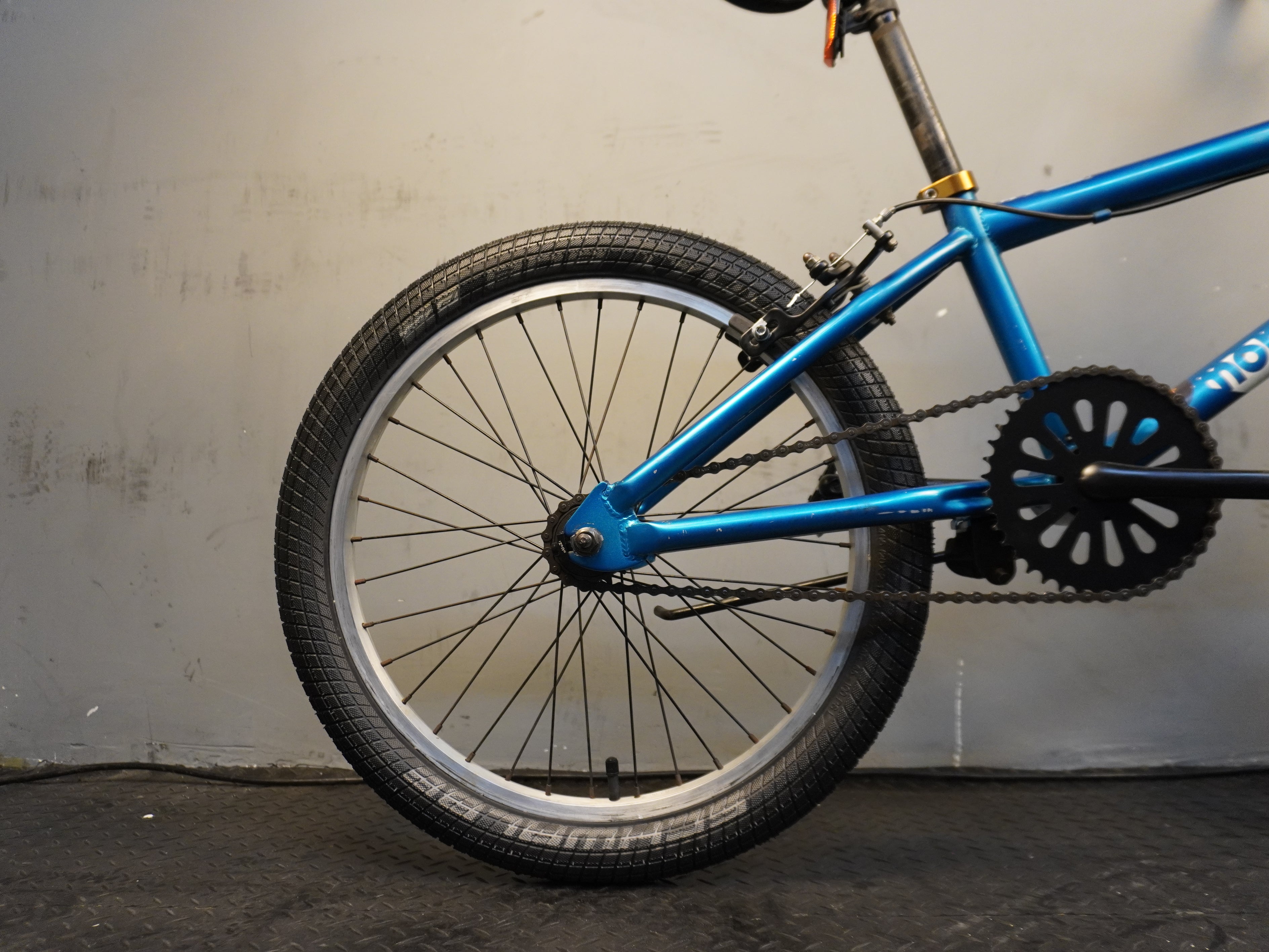 Mongoose Fling 100 BMX Bike