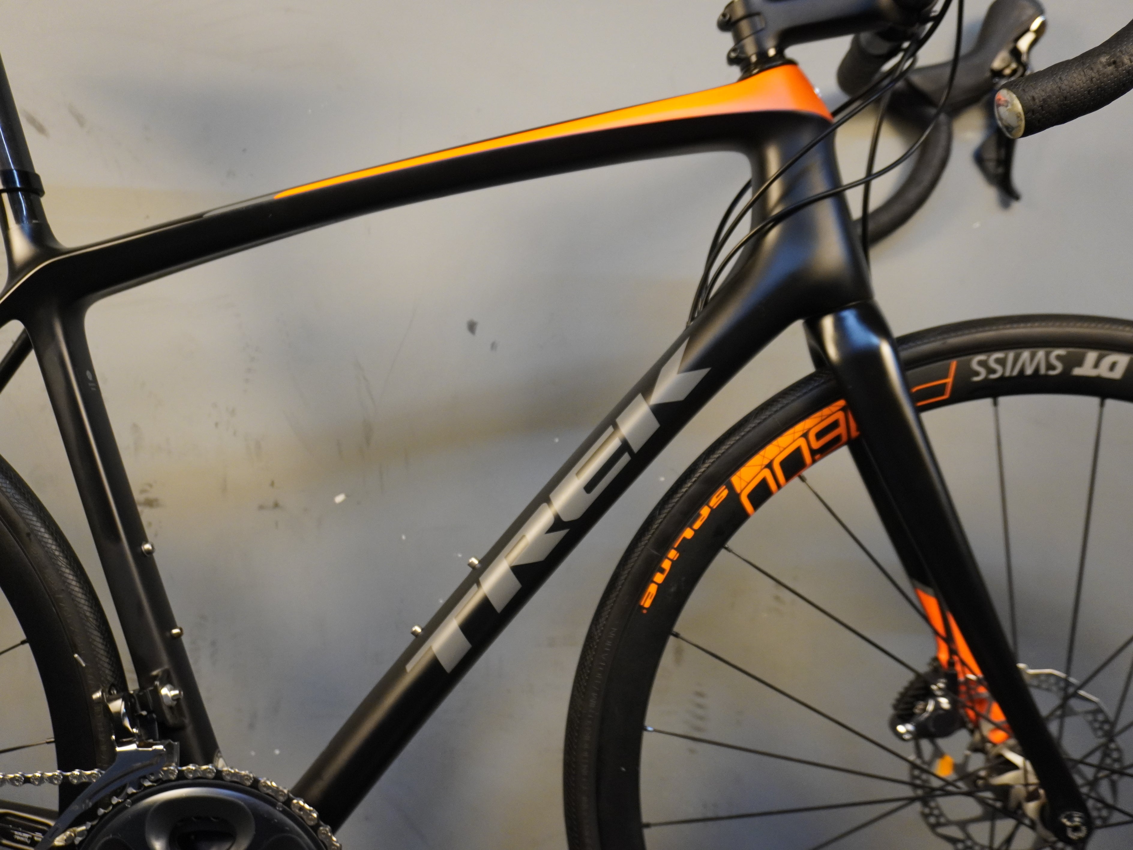 RENT Trek Émonda SLR 7 Road Bike