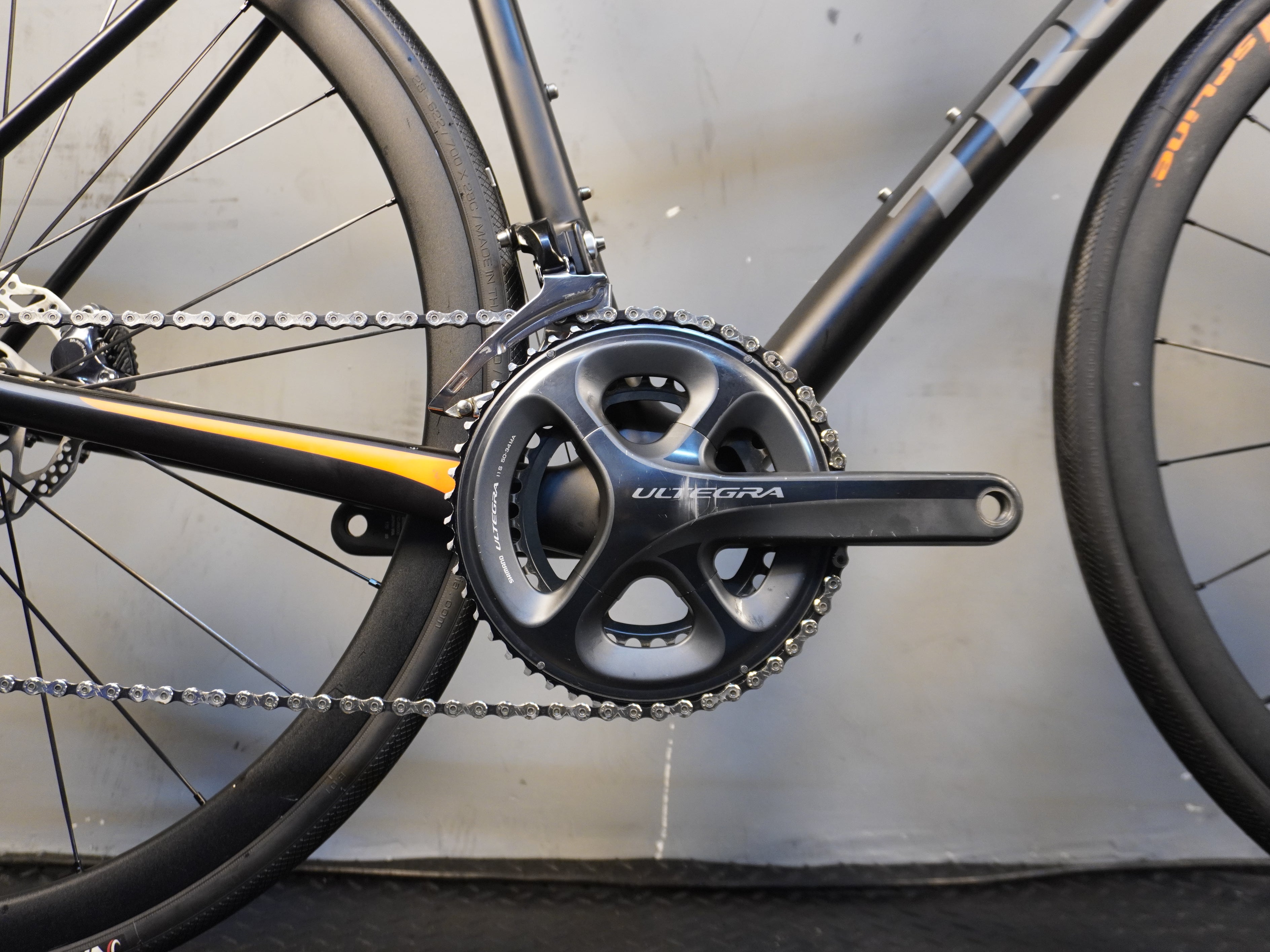 RENT Trek Émonda SLR 7 Road Bike
