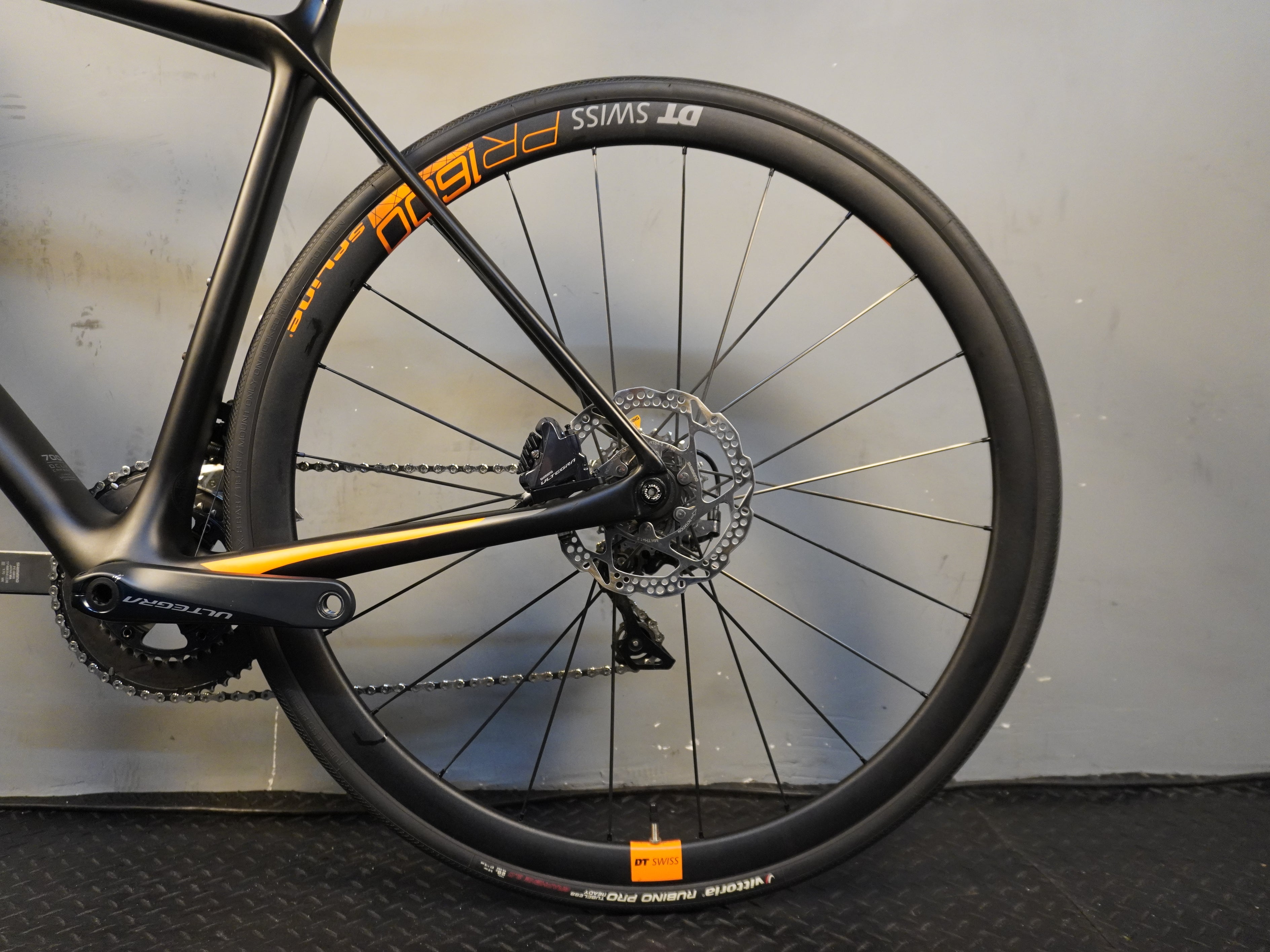 RENT Trek Émonda SLR 7 Road Bike