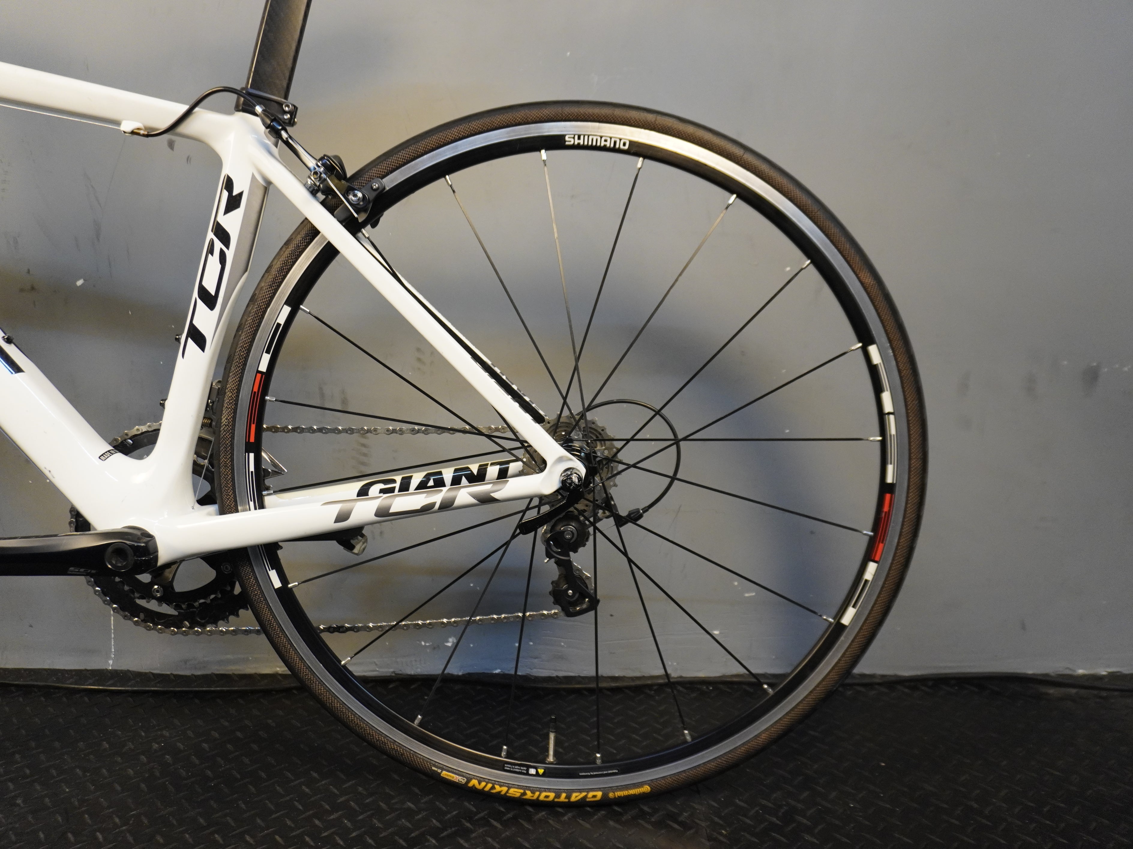 Giant TCR Advanced 2 Road Bike