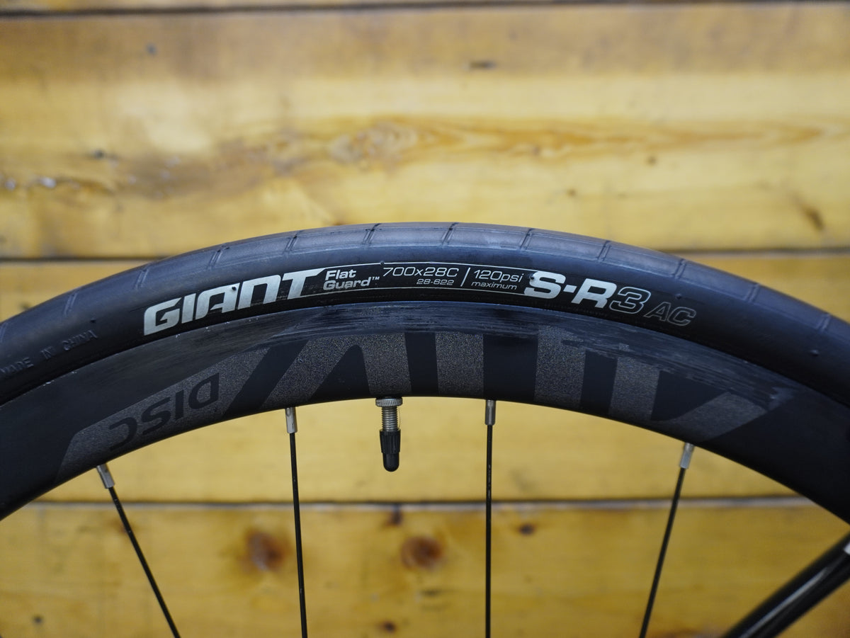 Giant Contend 3 Road Bike