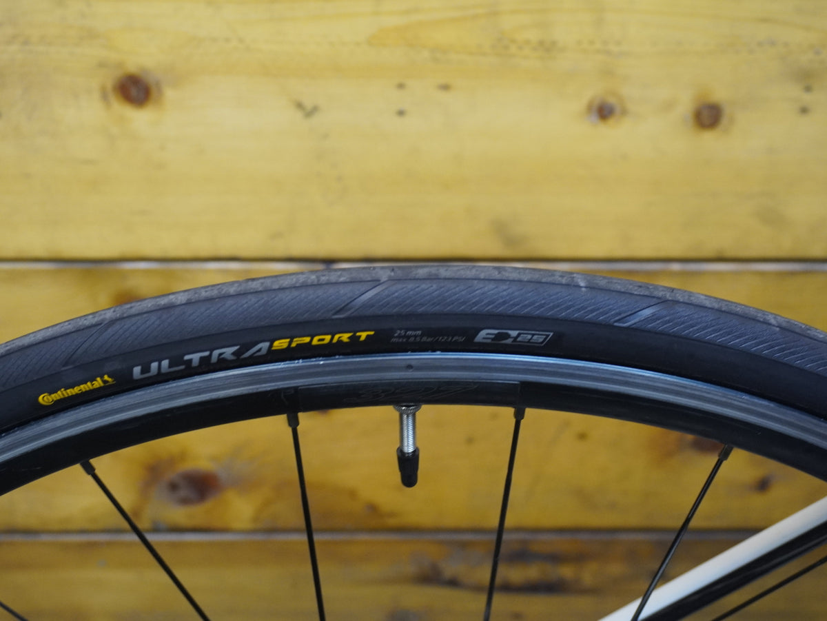 RENT Giant TCR Advanced 2 Road Bike