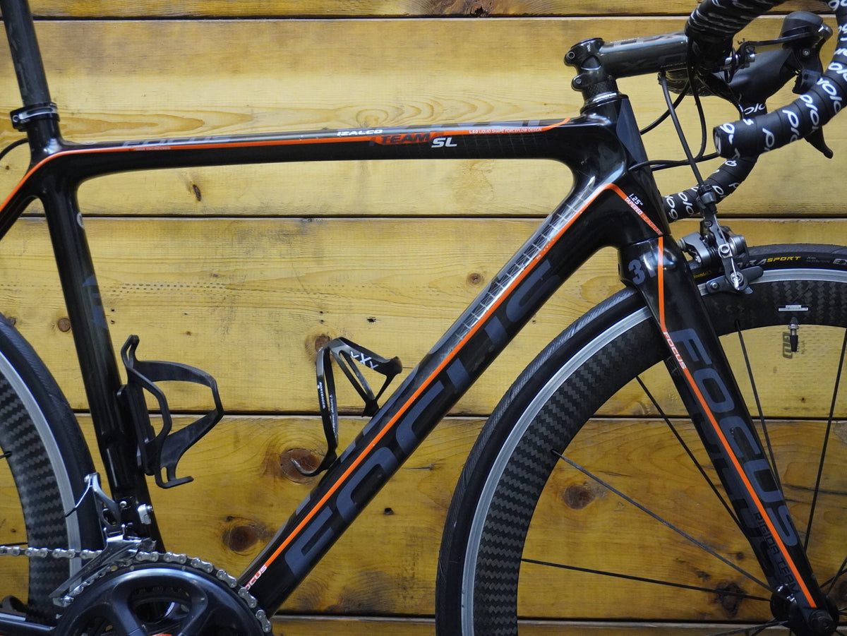 RENT Focus Izalco Team SL Road Bike