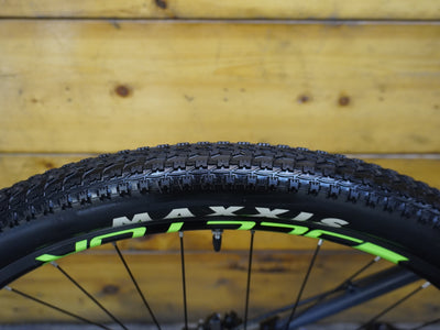 RENT Silverback Stride 29 HD9 Mountain Bike