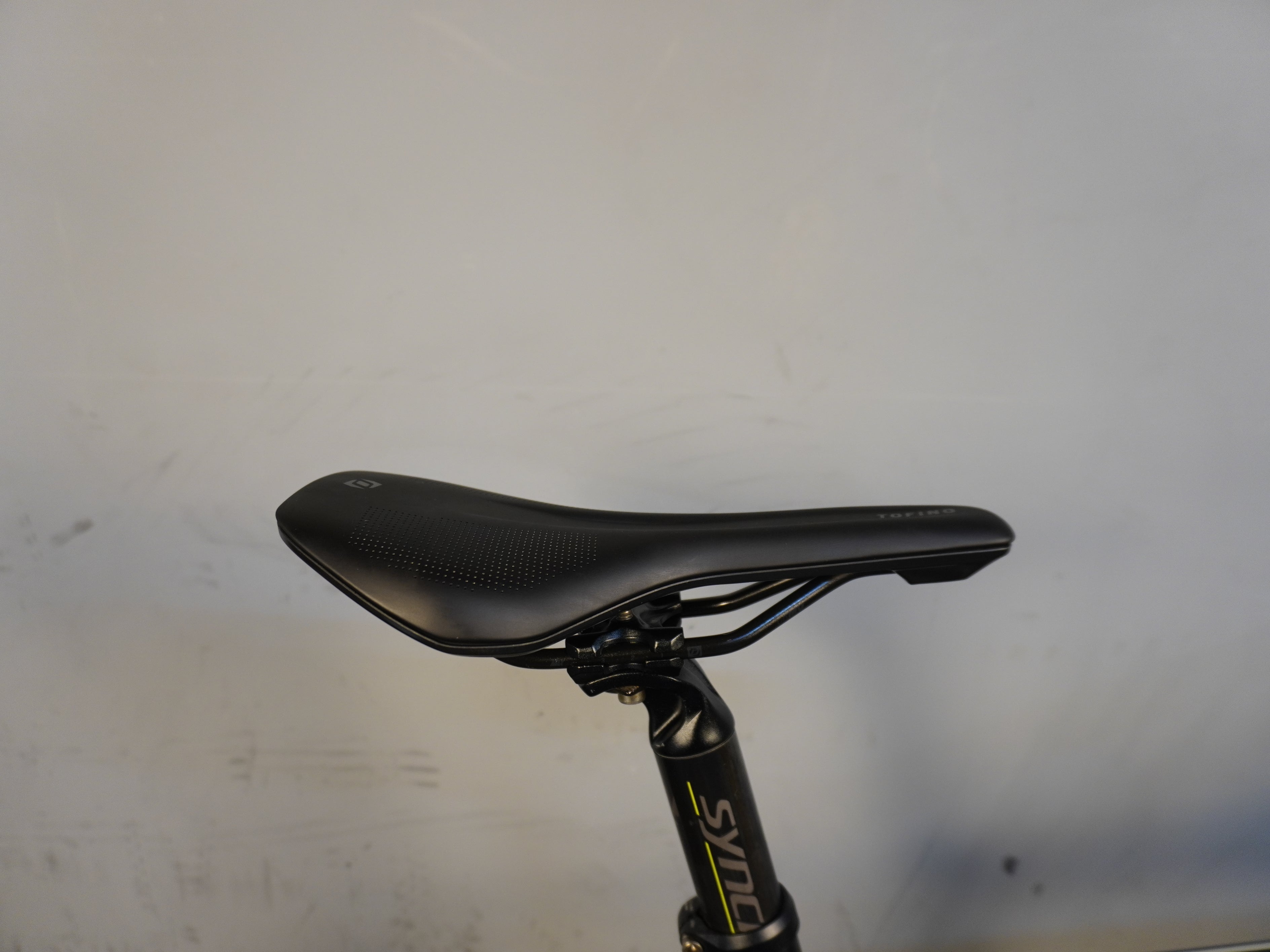 RENT Scott Speedster 10 Road Bike