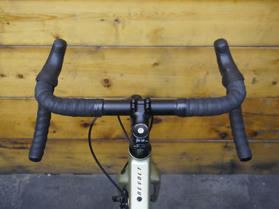 Giant Revolt 2 Gravel Bike